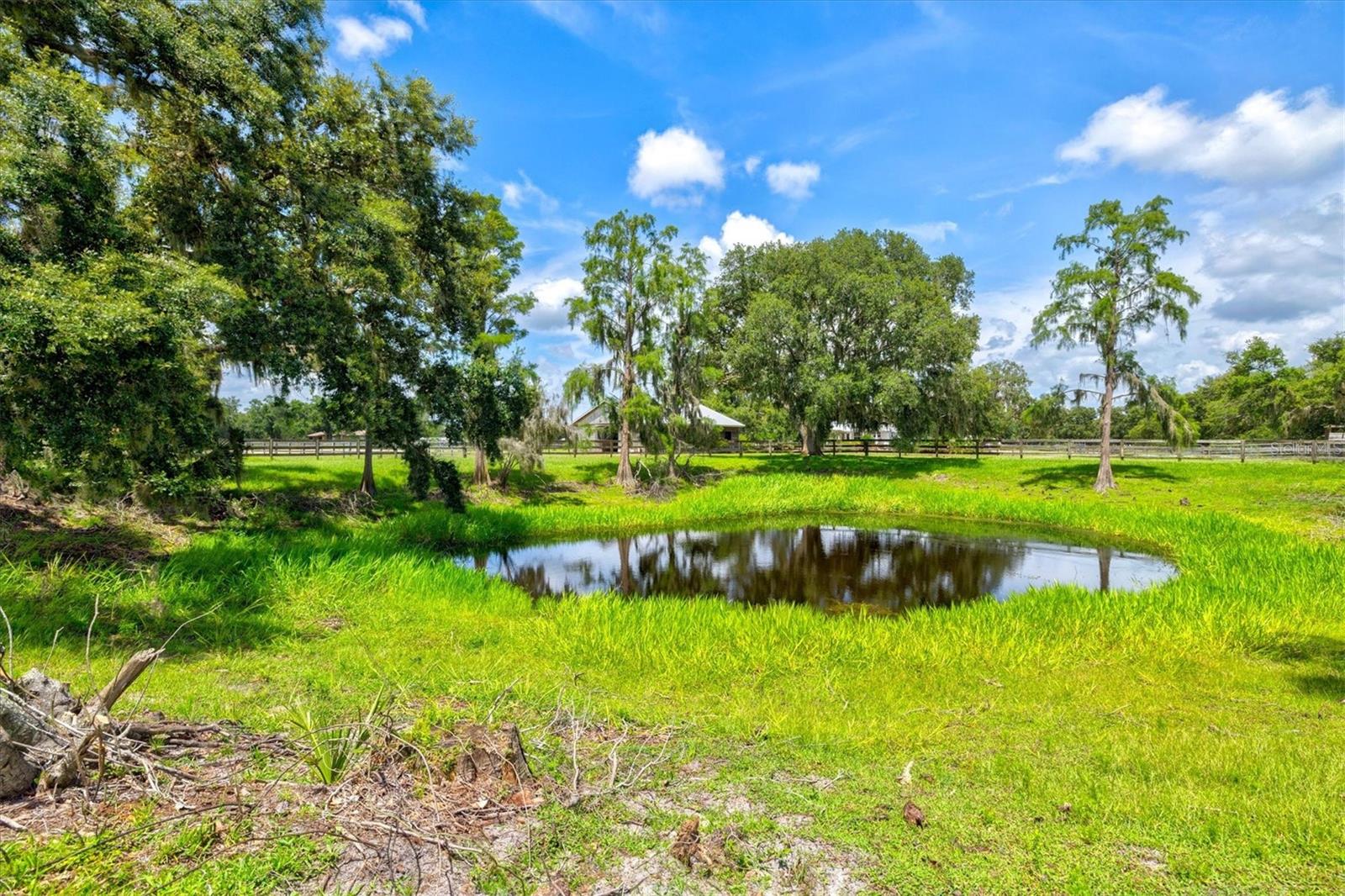 A4658570 Property Photo