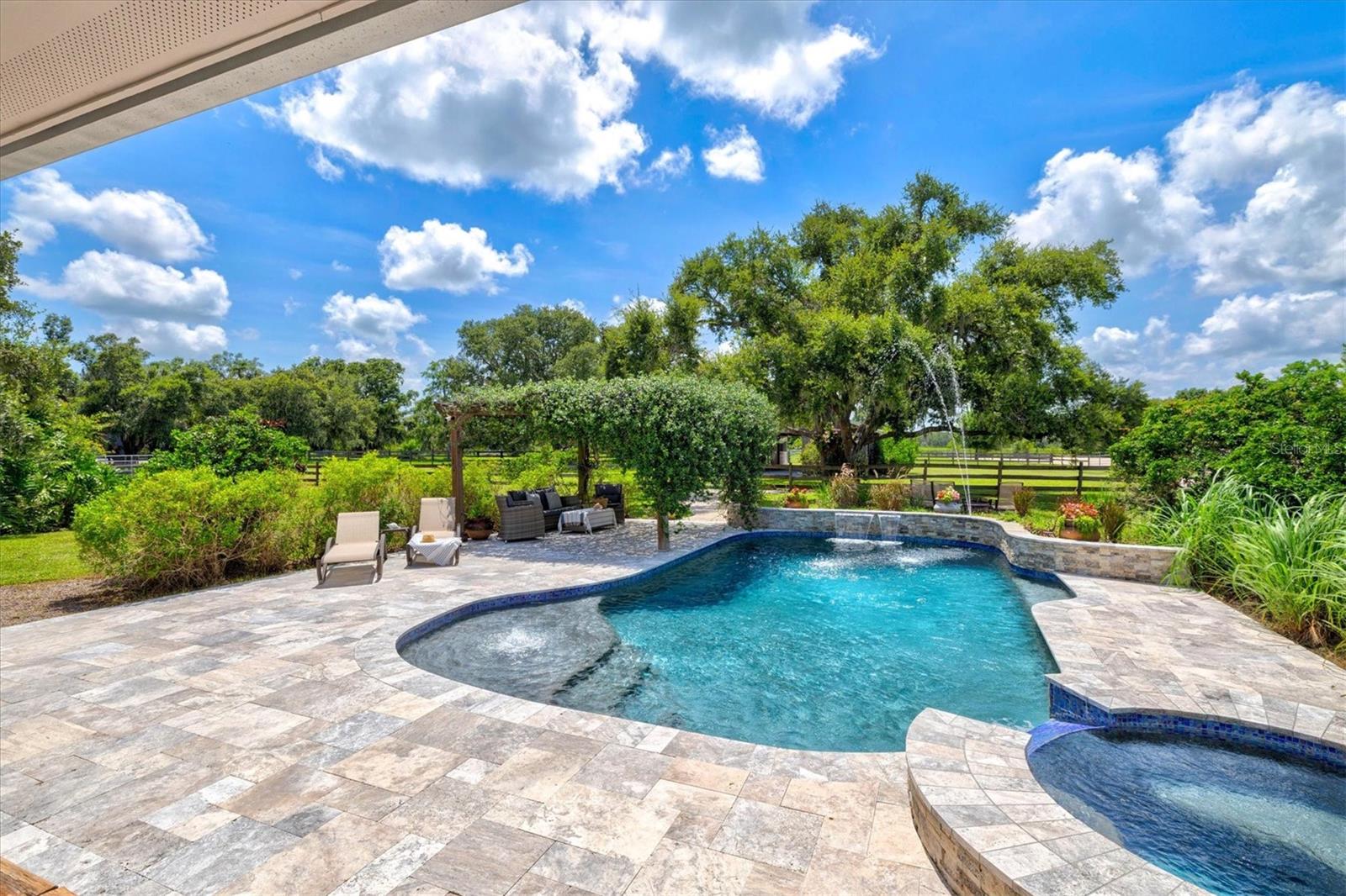 A4658570 Property Photo