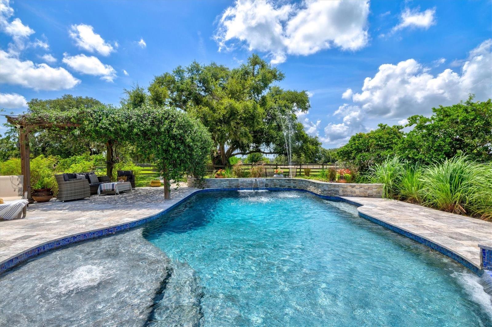 A4658570 Property Photo