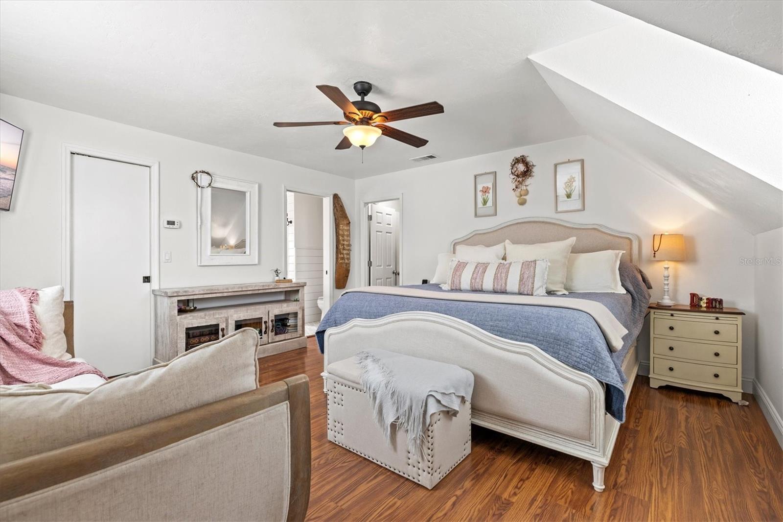A4658570 Property Photo