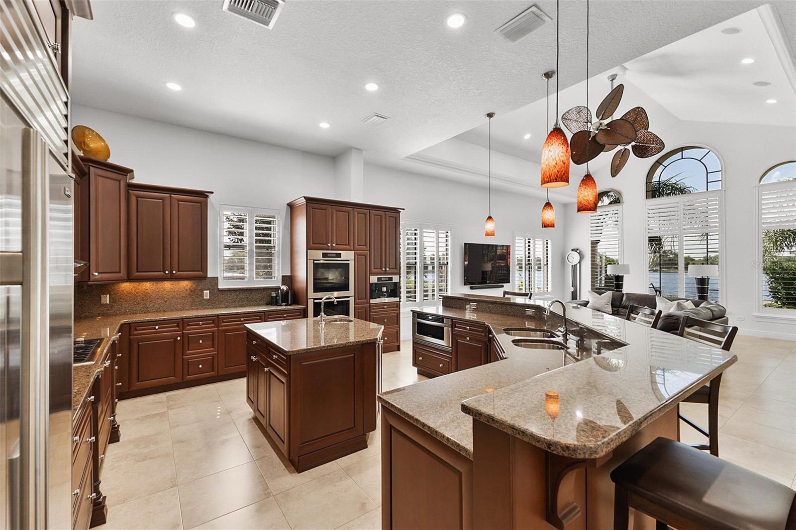 V4943735 Property Photo