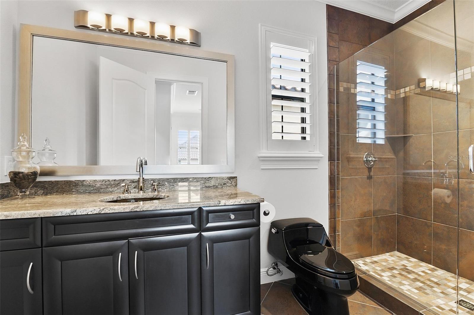 V4943735 Property Photo