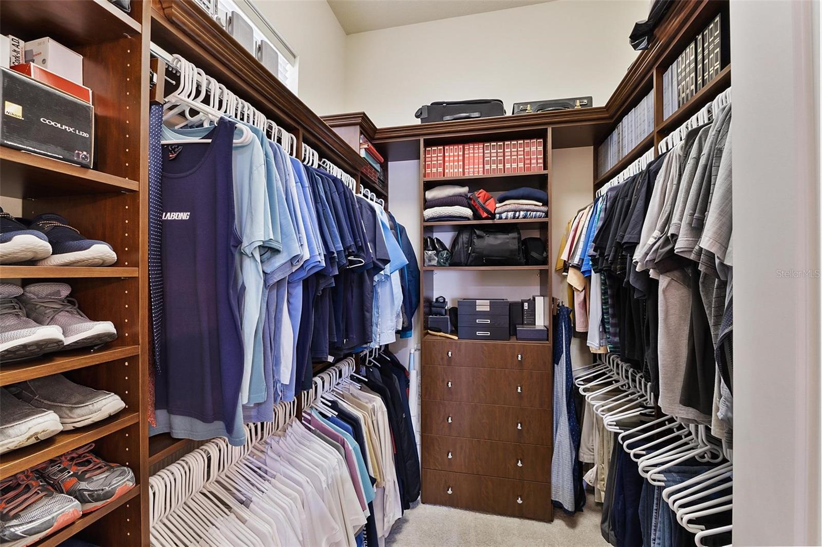 V4943735 Property Photo