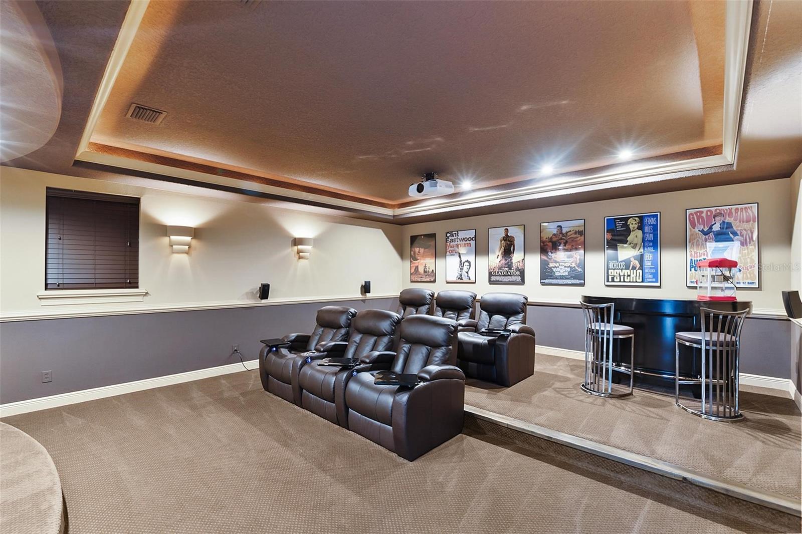 V4943735 Property Photo