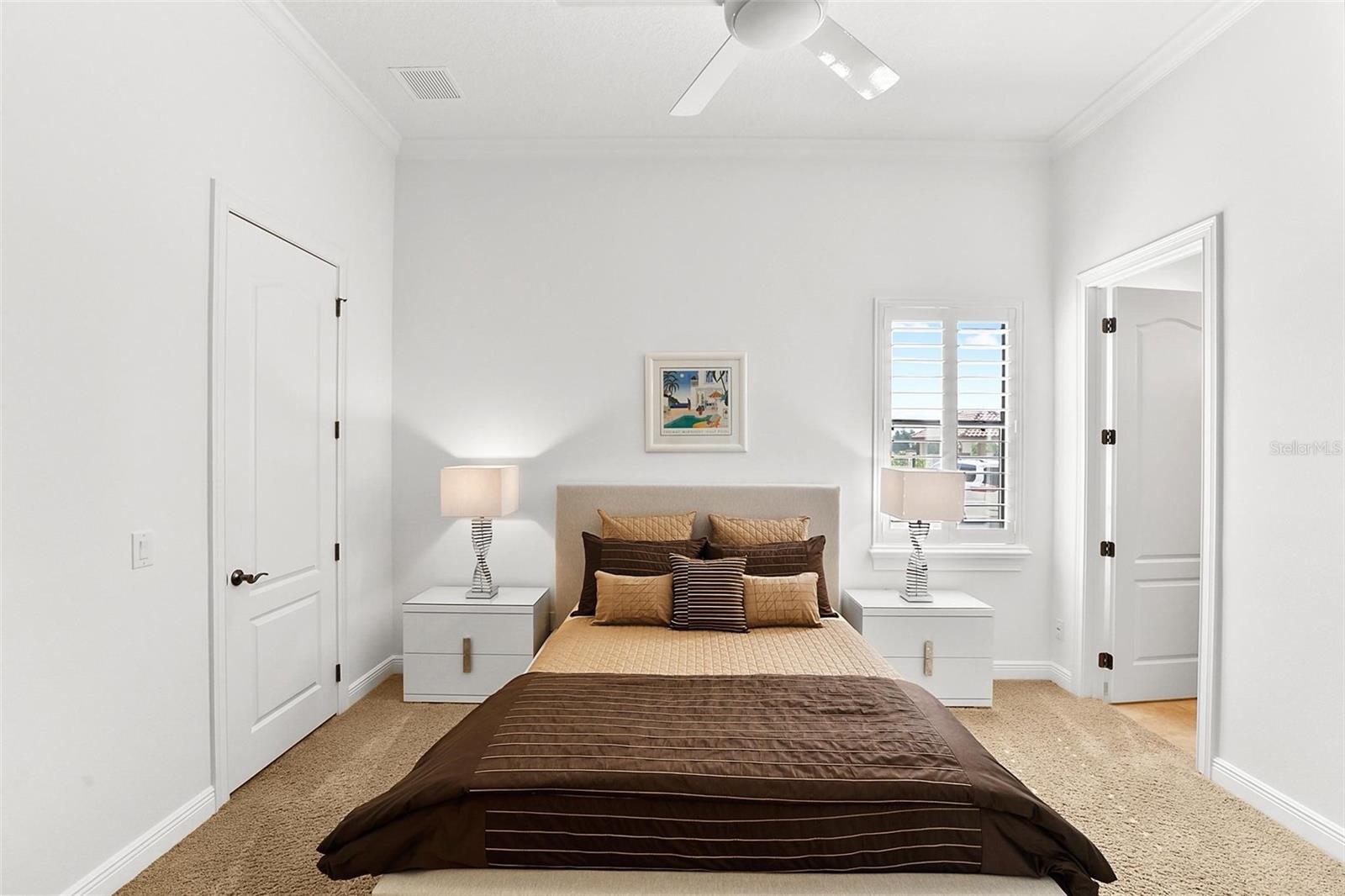 V4943735 Property Photo