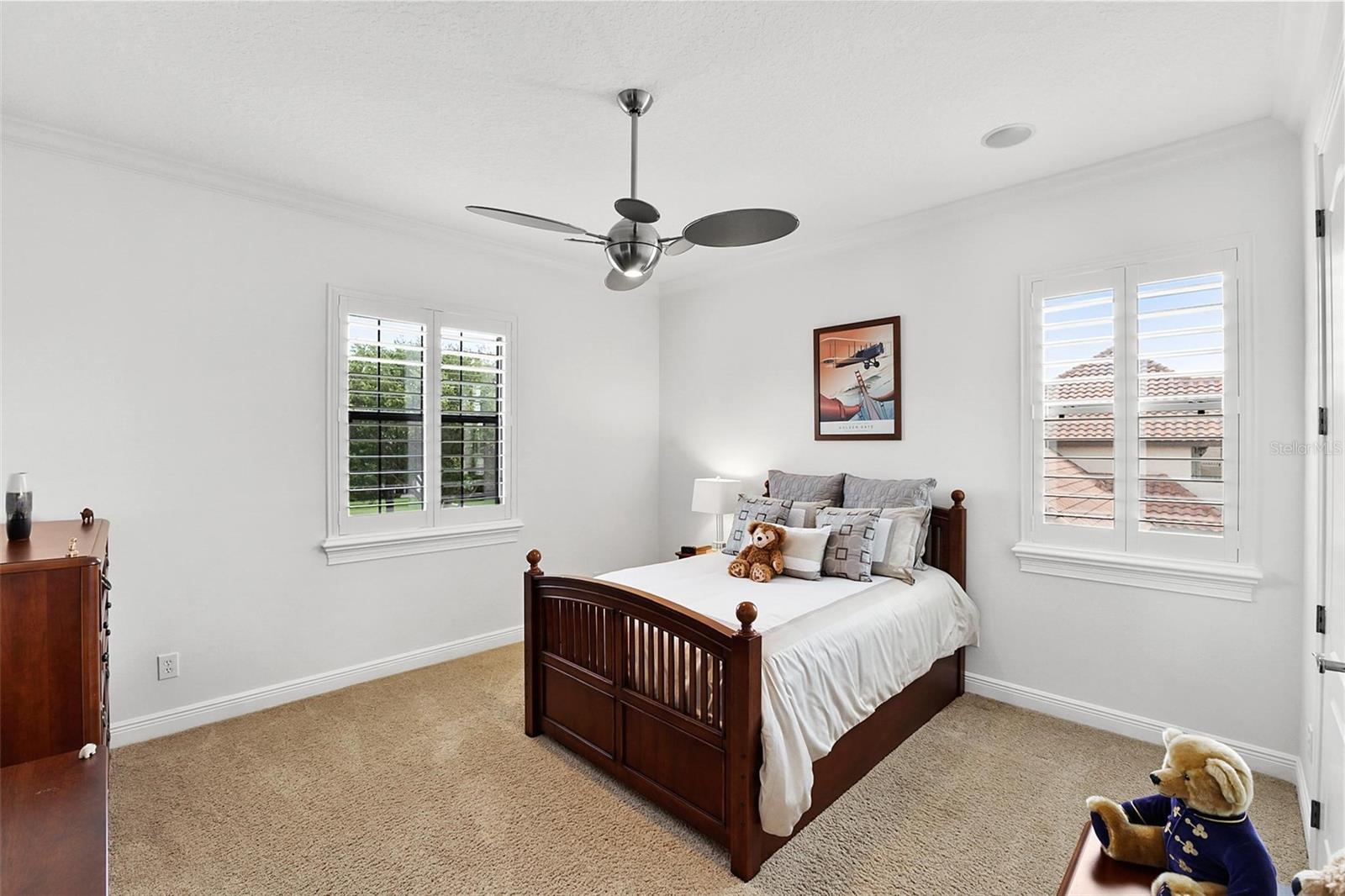 V4943735 Property Photo