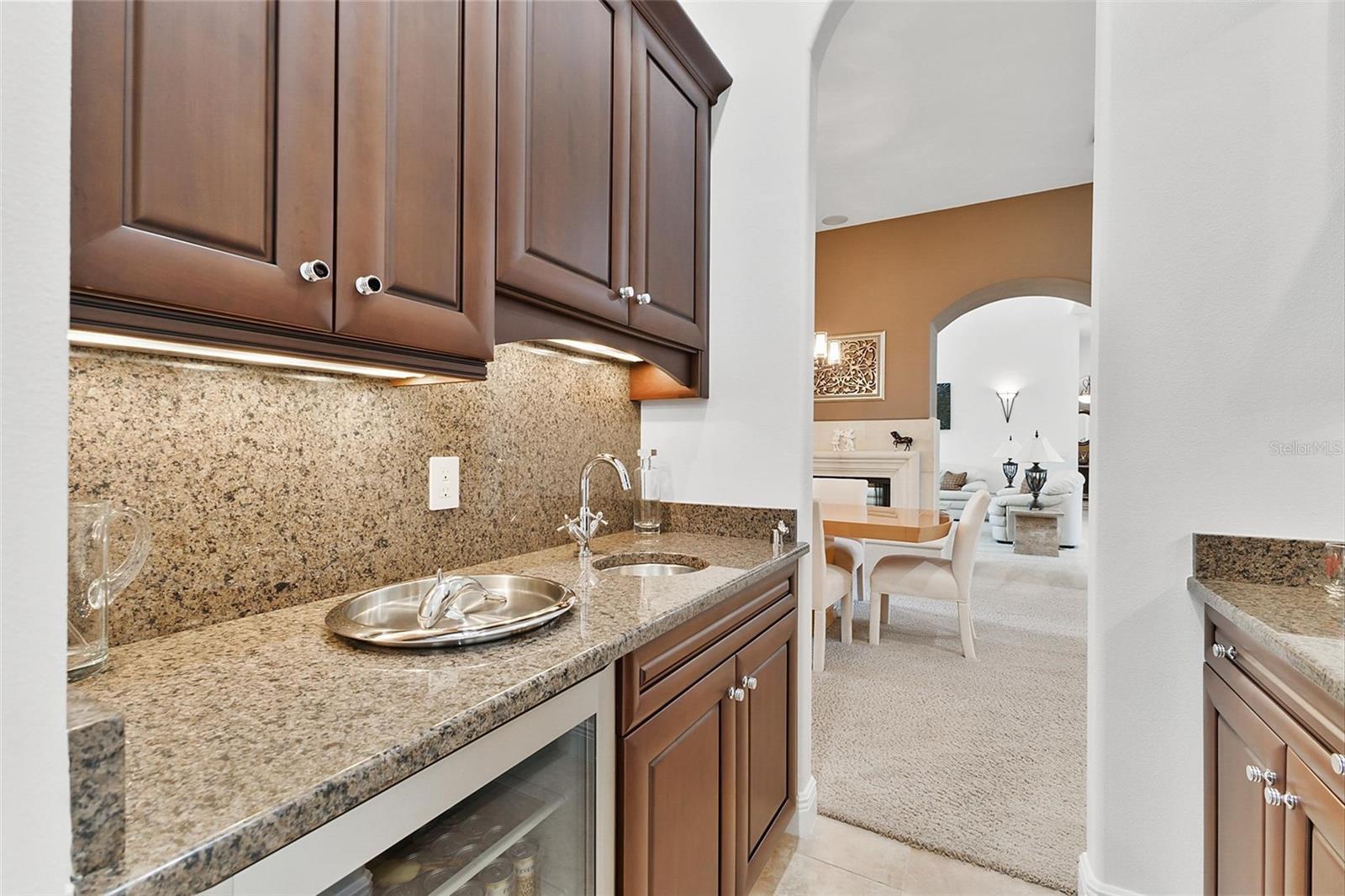 V4943735 Property Photo