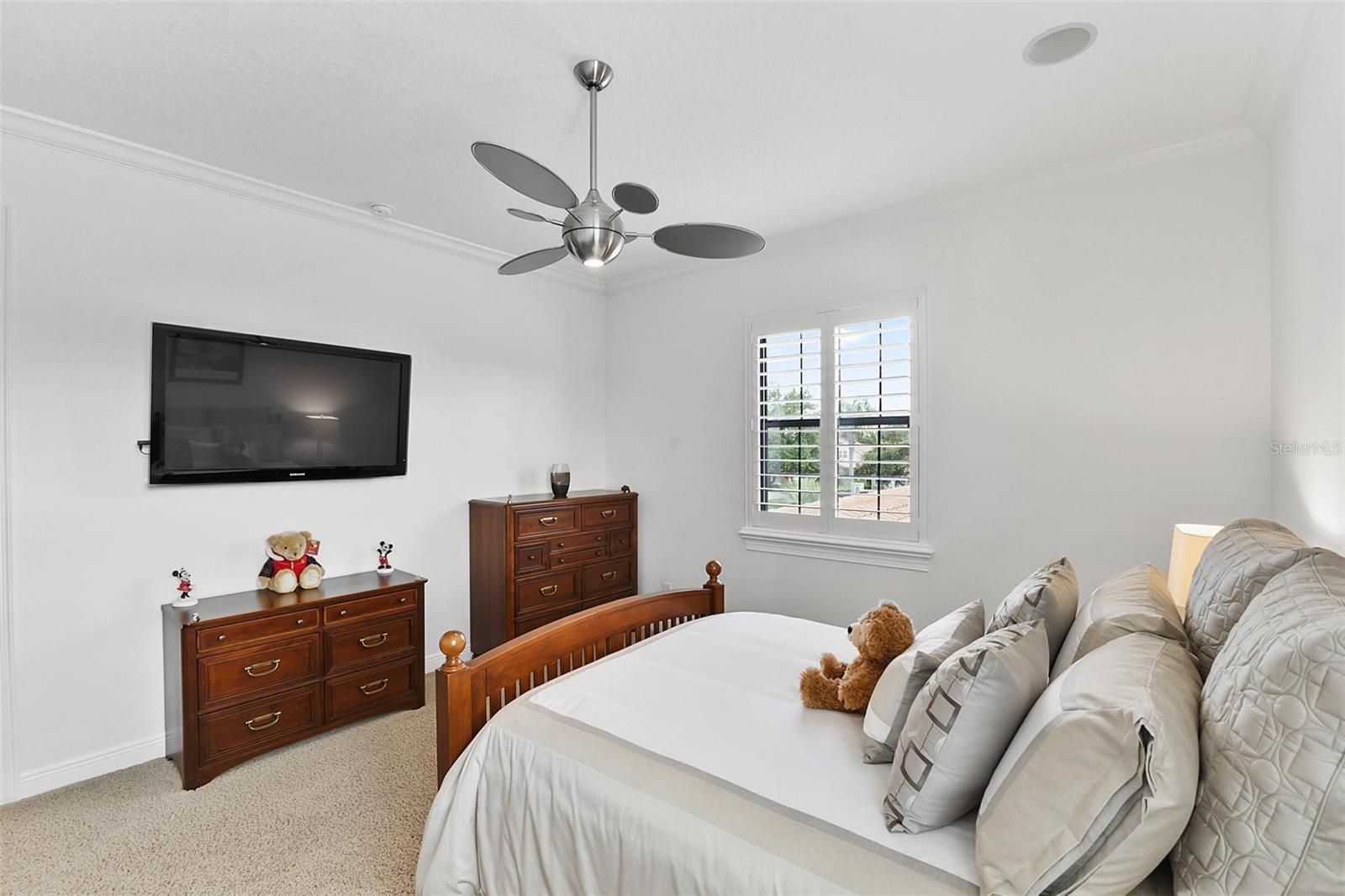 V4943735 Property Photo