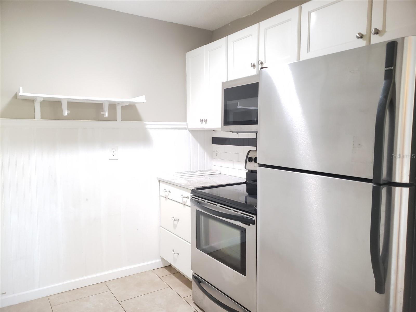 2227 GRENADIER DR #140, SUN CITY CENTER, FL, 33573