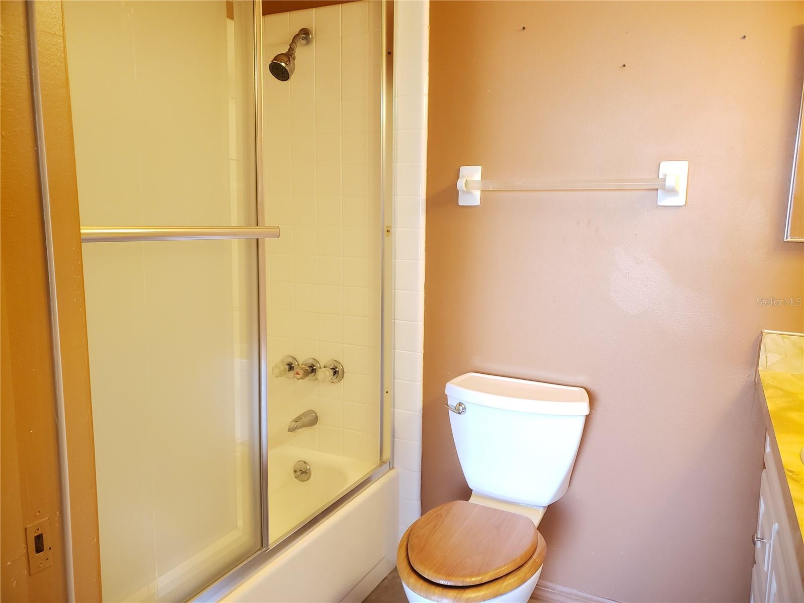 2227 GRENADIER DR #140, SUN CITY CENTER, FL, 33573