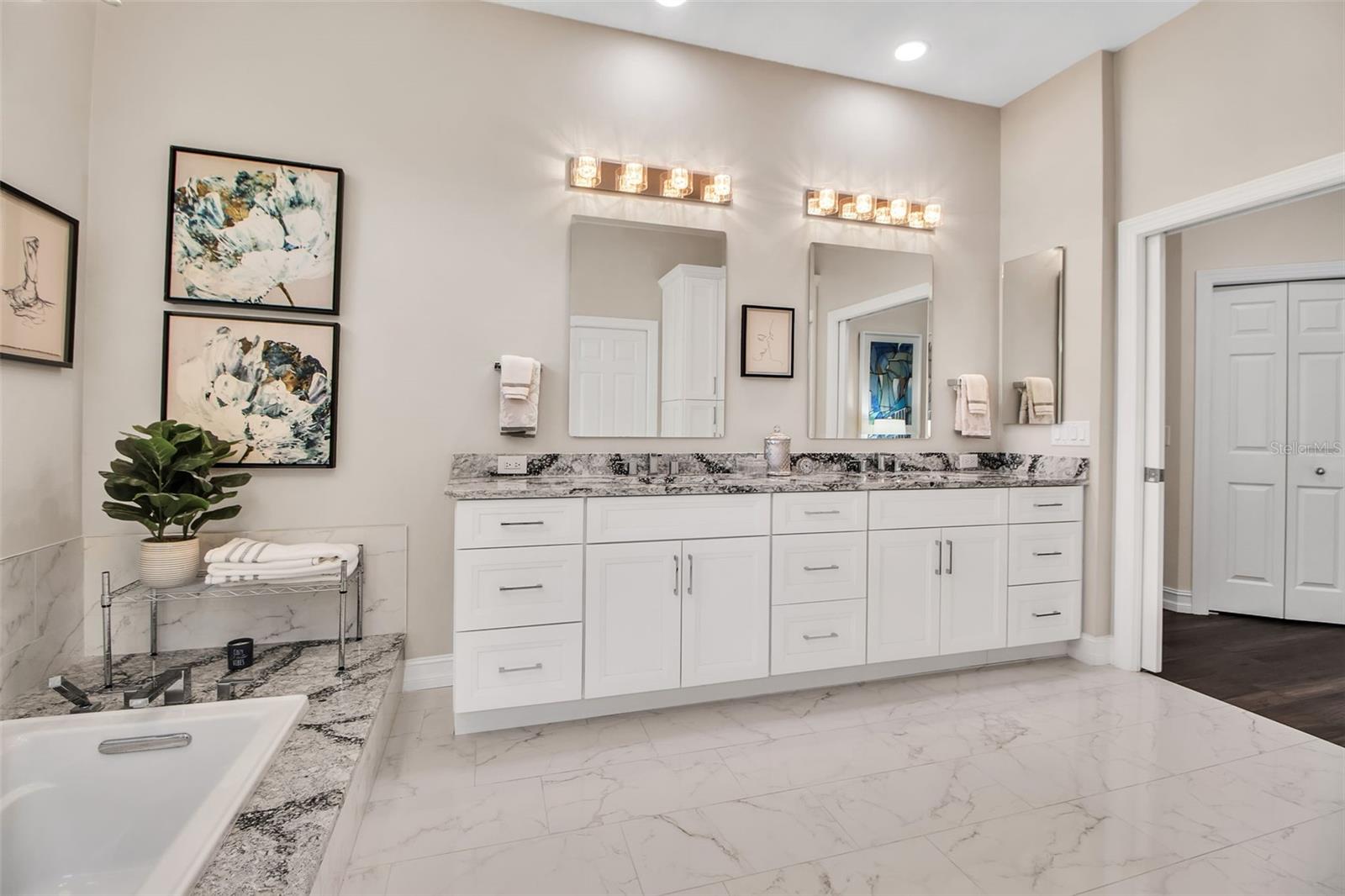 A4658588 Property Photo