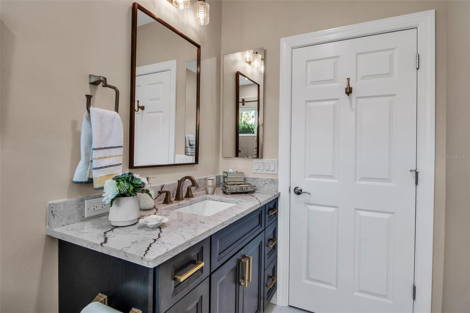 A4658588 Property Photo