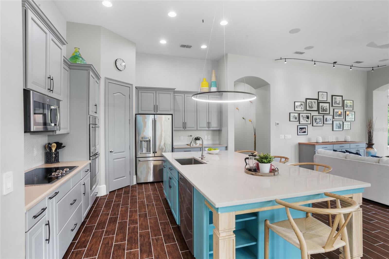 8360 MISTRAL DR, ORLANDO, FL, 32827