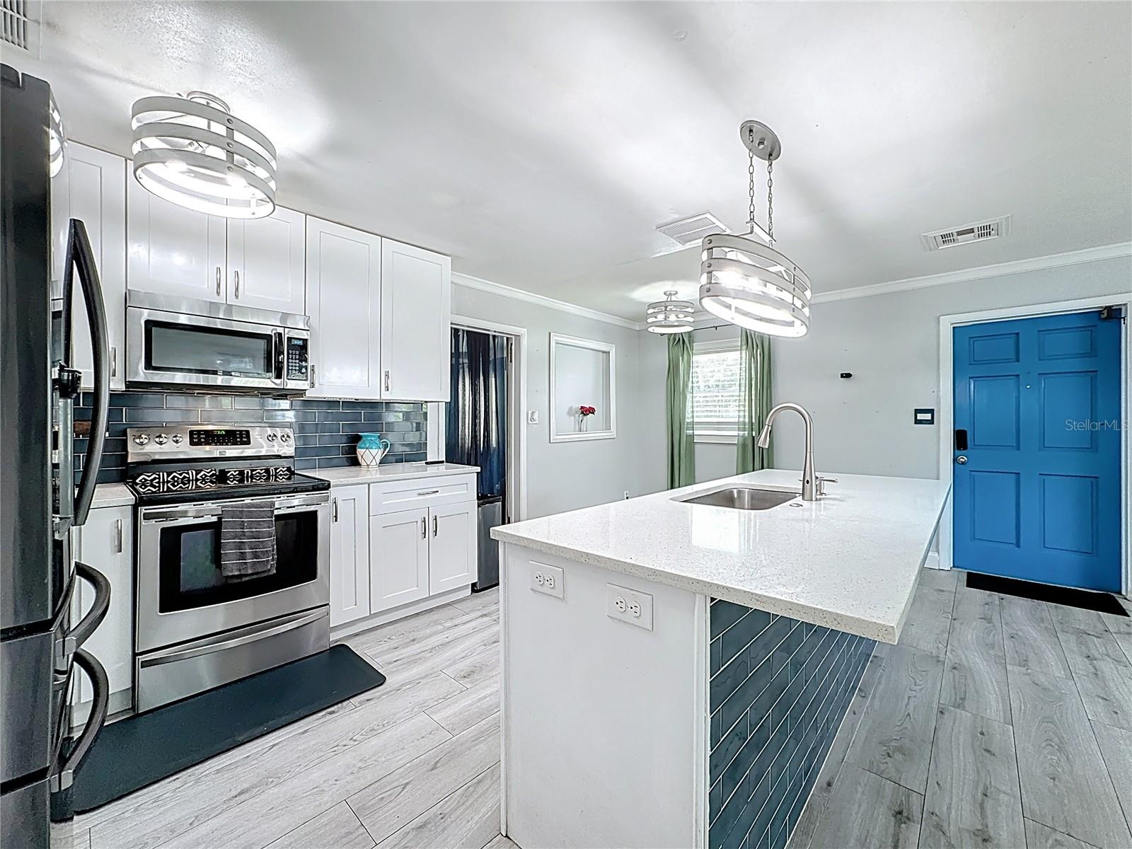 230 S EMBREY DR, CASSELBERRY, FL, 32707