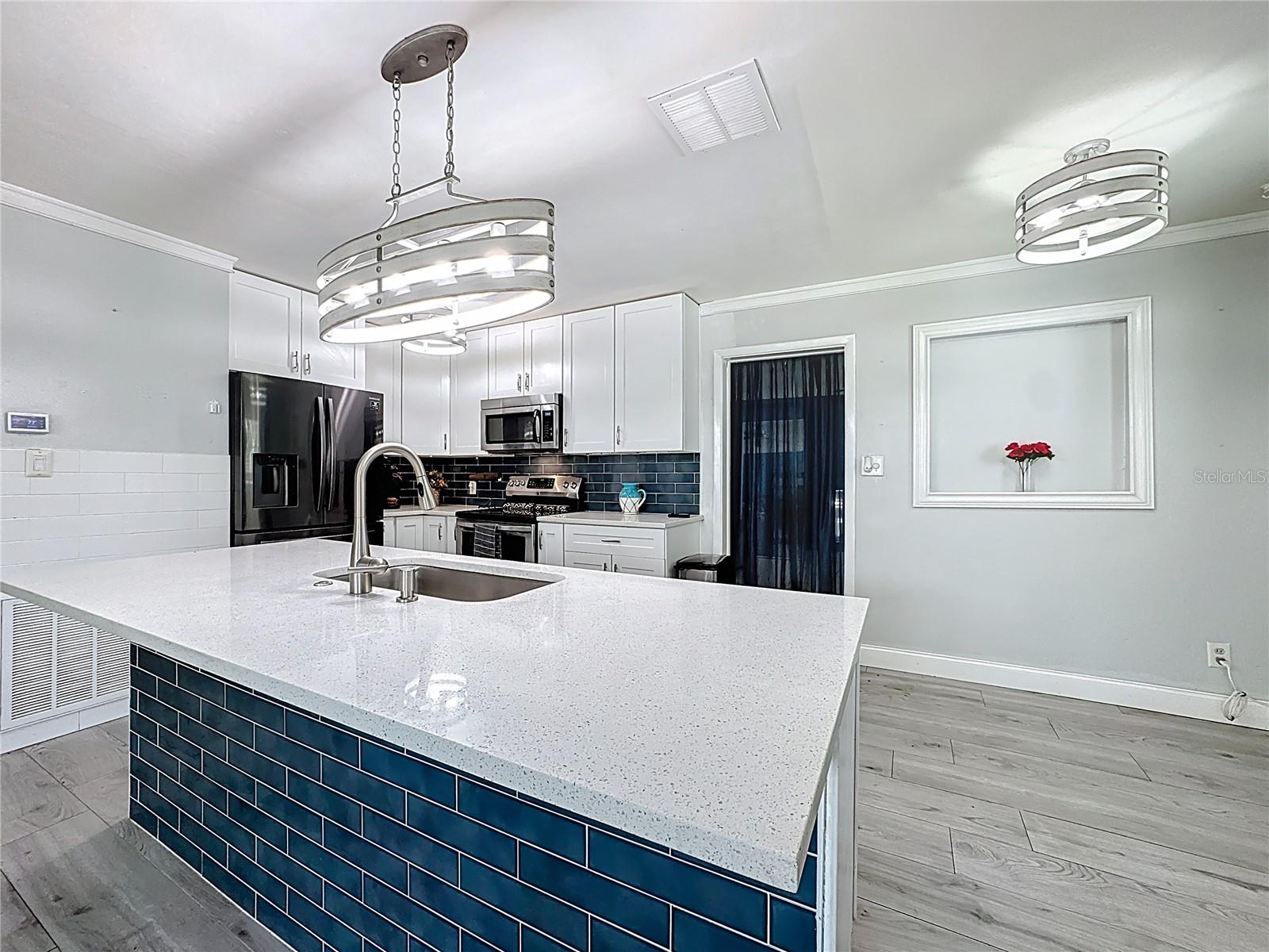 230 S EMBREY DR, CASSELBERRY, FL, 32707