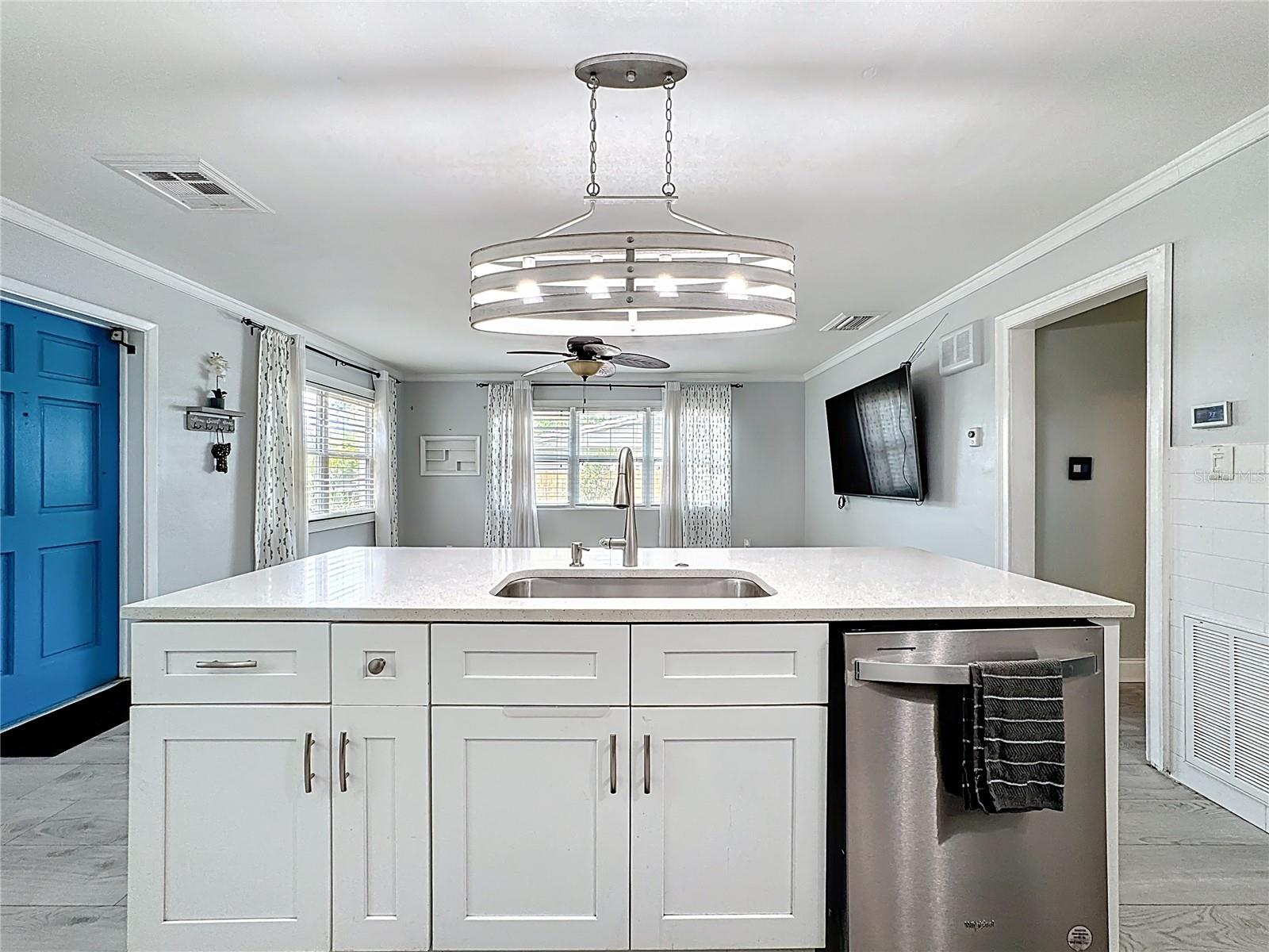 230 S EMBREY DR, CASSELBERRY, FL, 32707