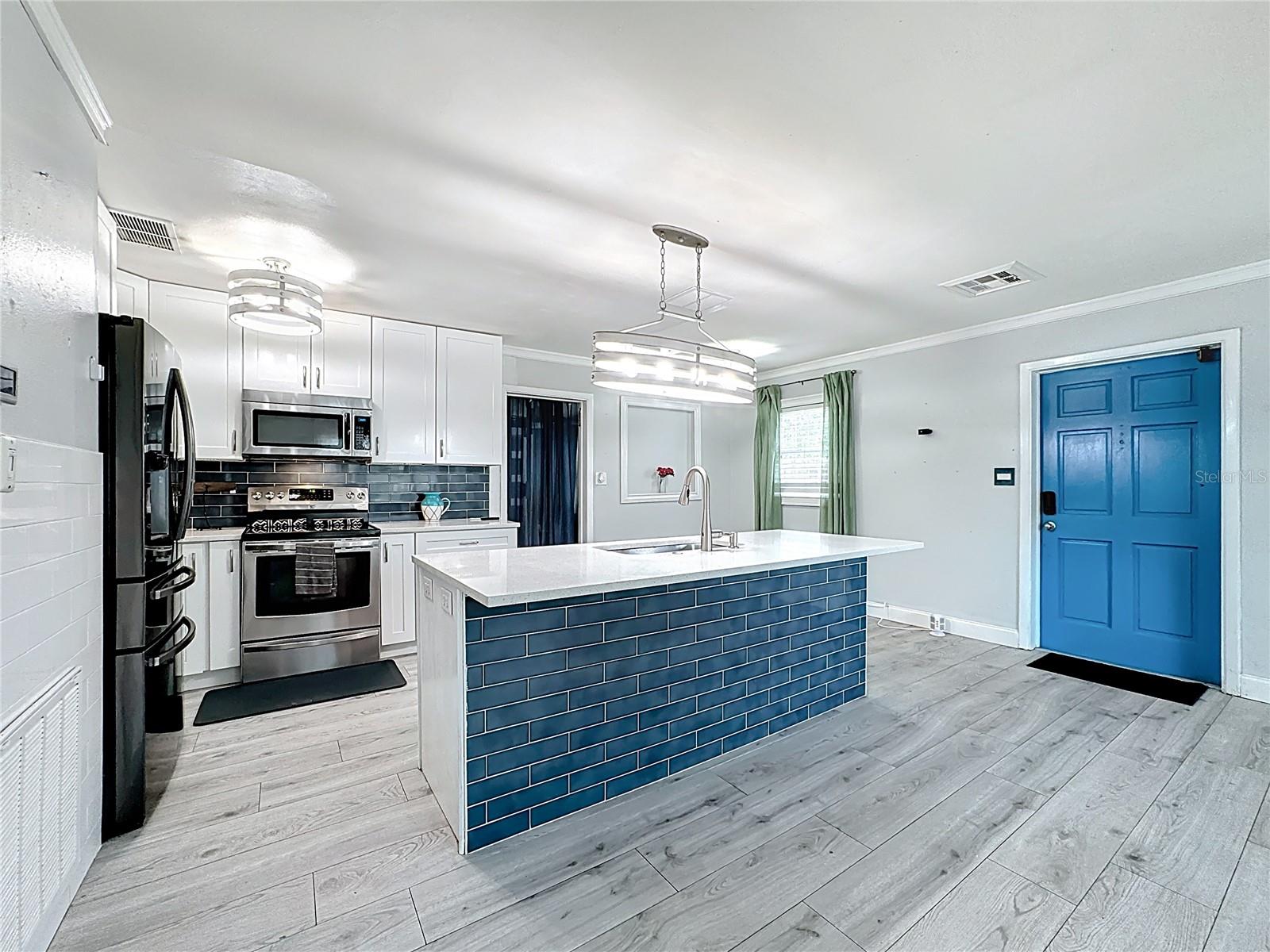 230 S EMBREY DR, CASSELBERRY, FL, 32707