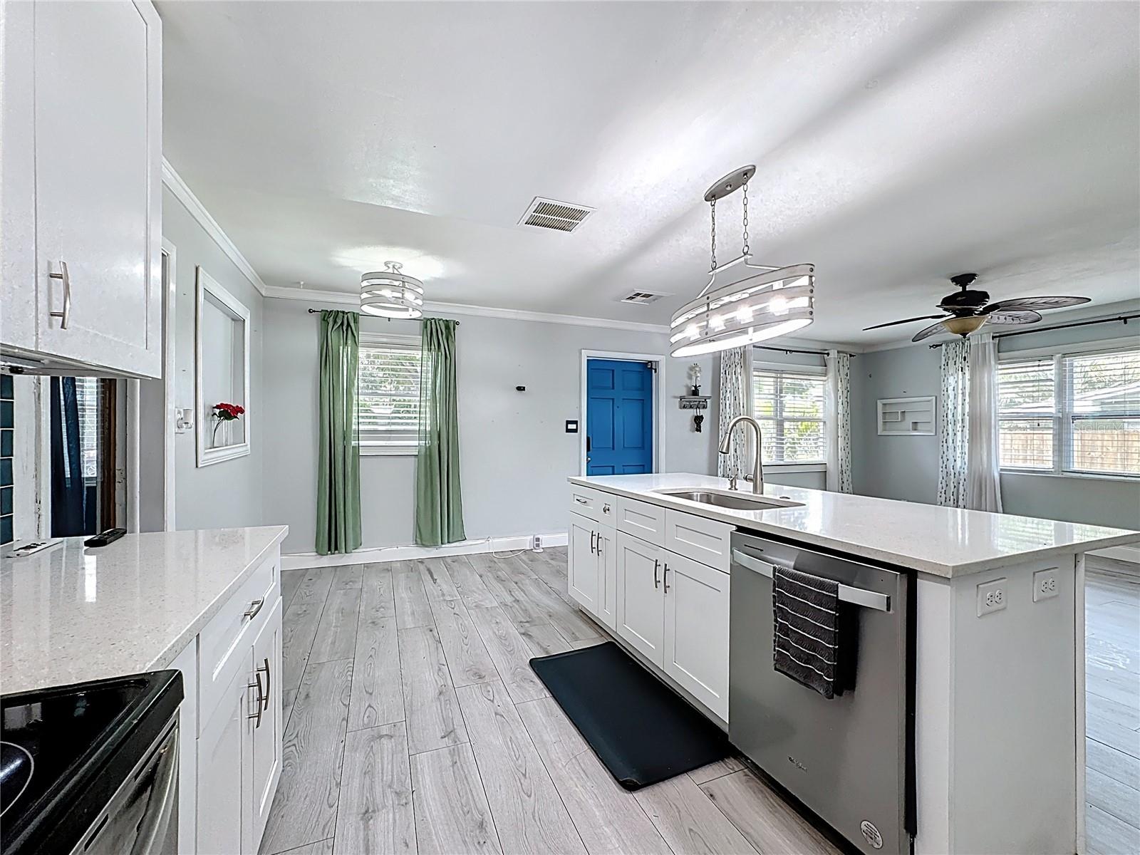 230 S EMBREY DR, CASSELBERRY, FL, 32707