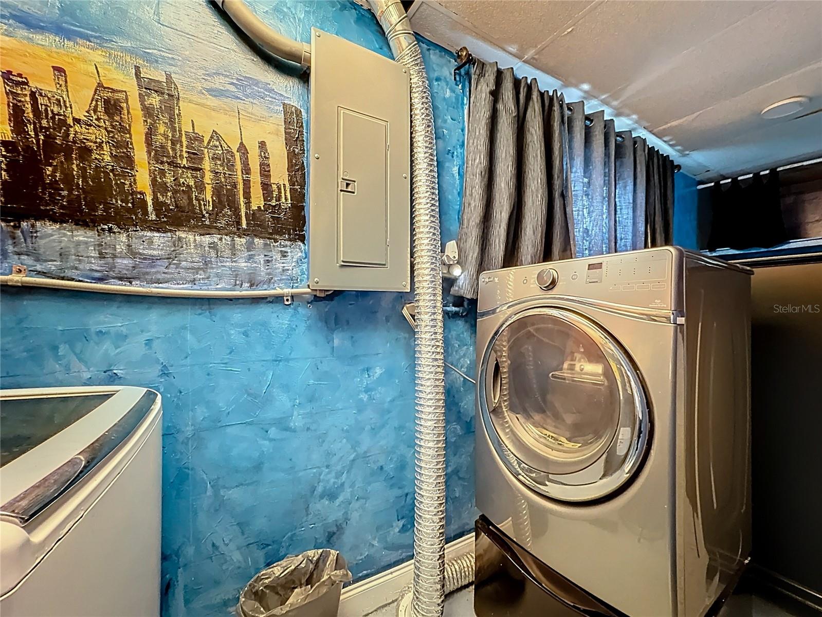 230 S EMBREY DR, CASSELBERRY, FL, 32707