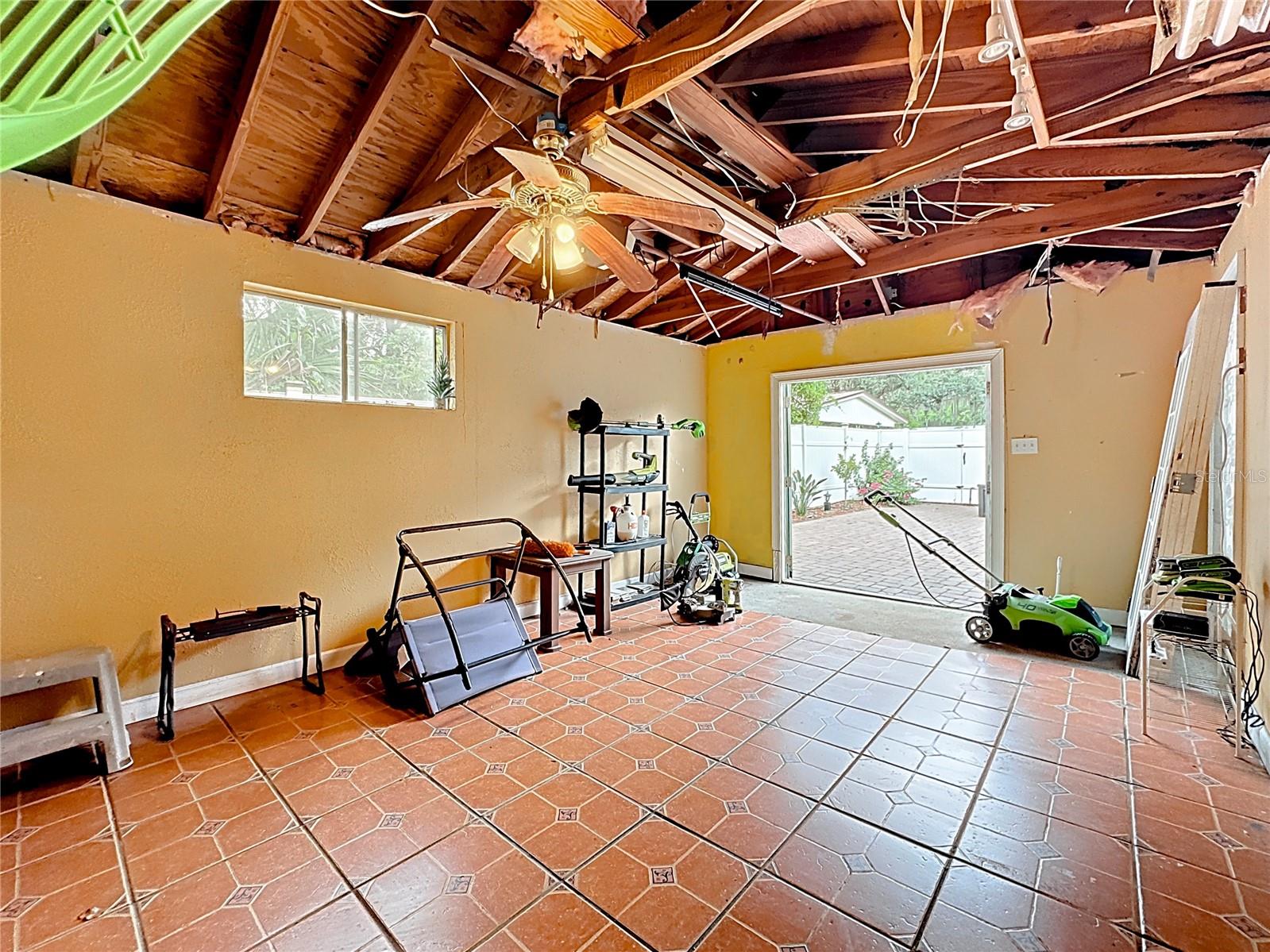 230 S EMBREY DR, CASSELBERRY, FL, 32707