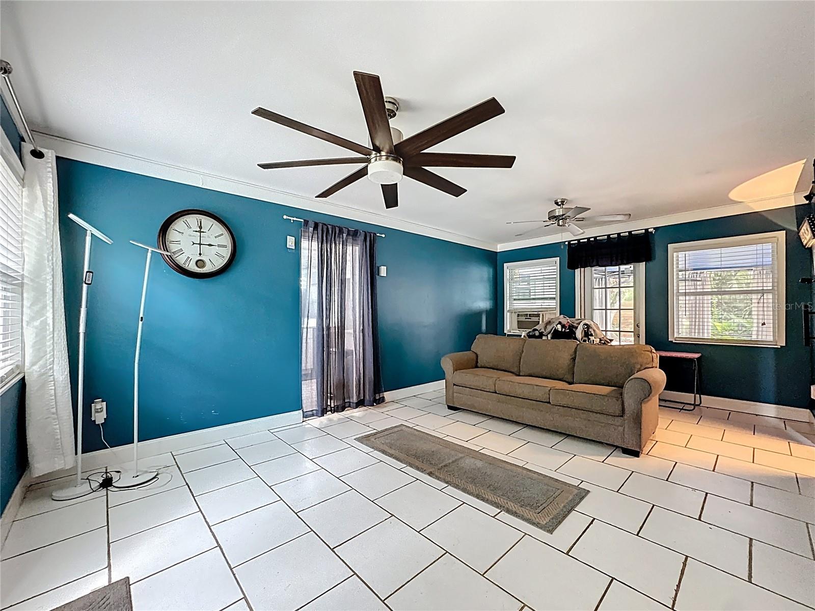 230 S EMBREY DR, CASSELBERRY, FL, 32707