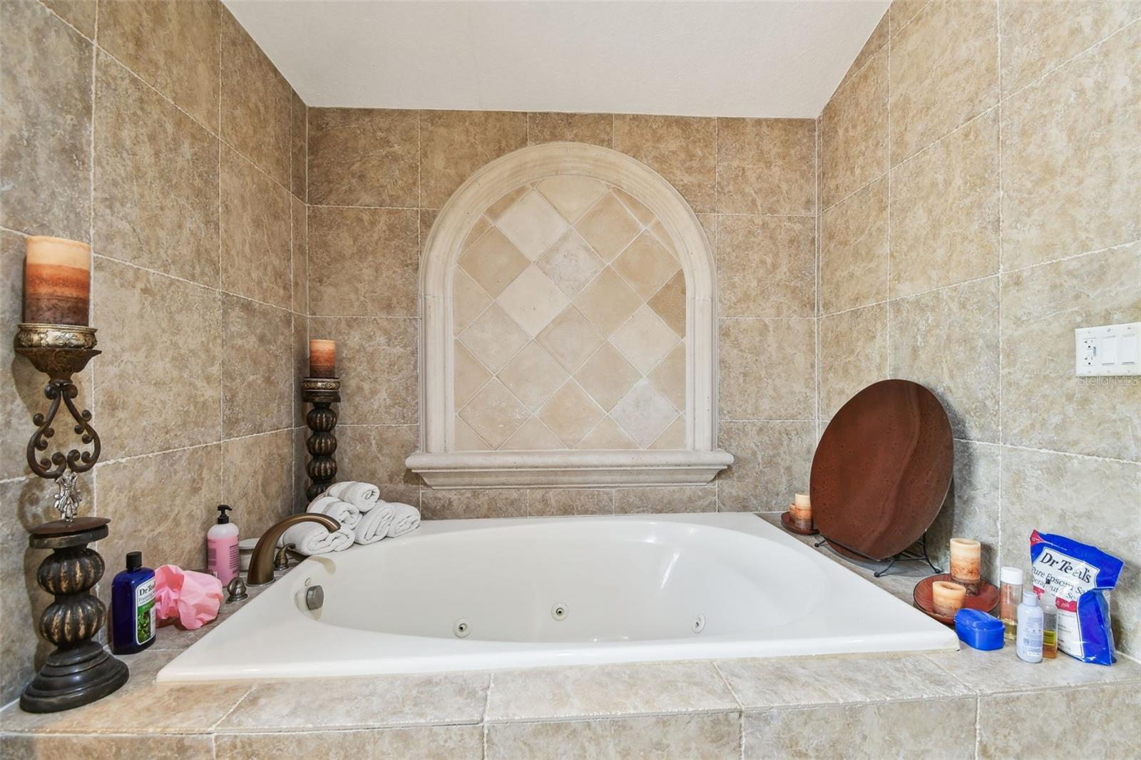 1020 CHARLES ST, CLEARWATER, FL, 33755