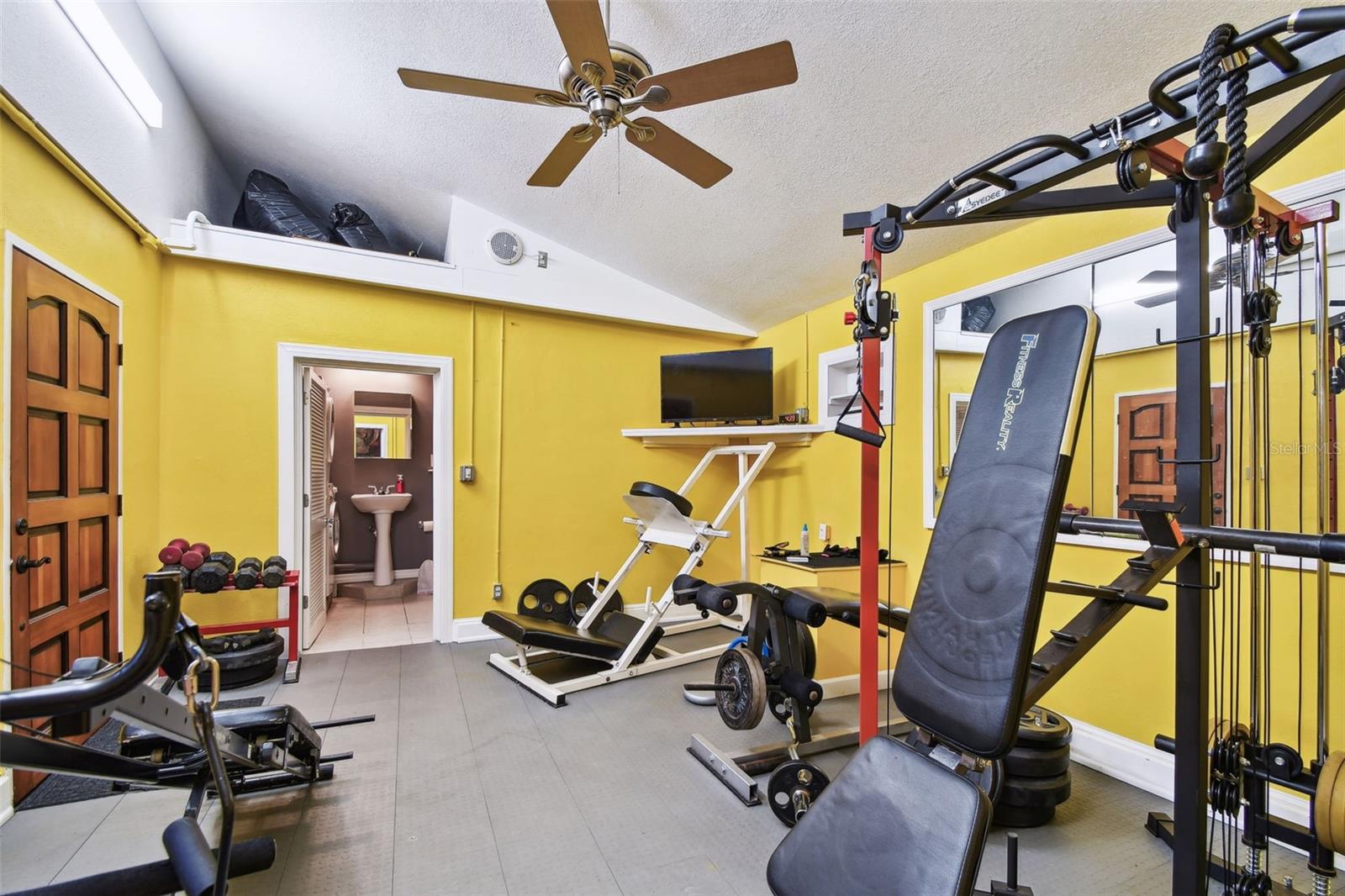 1020 CHARLES ST, CLEARWATER, FL, 33755