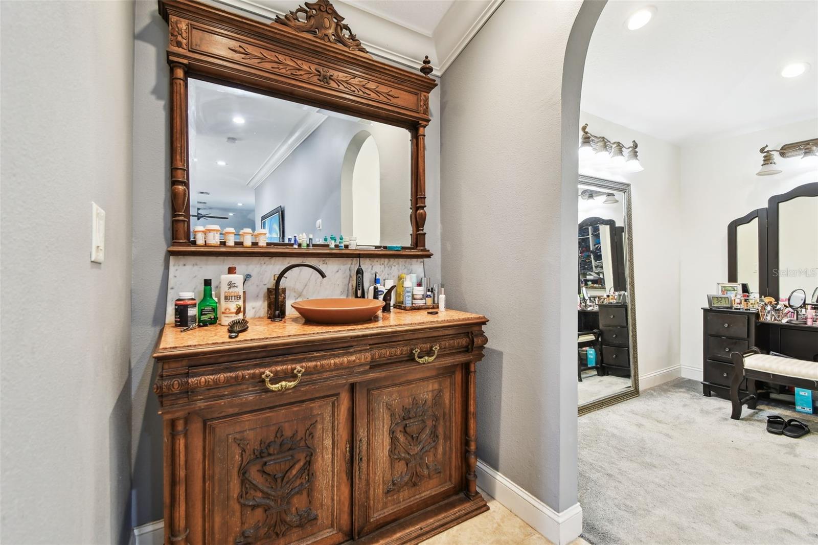 1020 CHARLES ST, CLEARWATER, FL, 33755