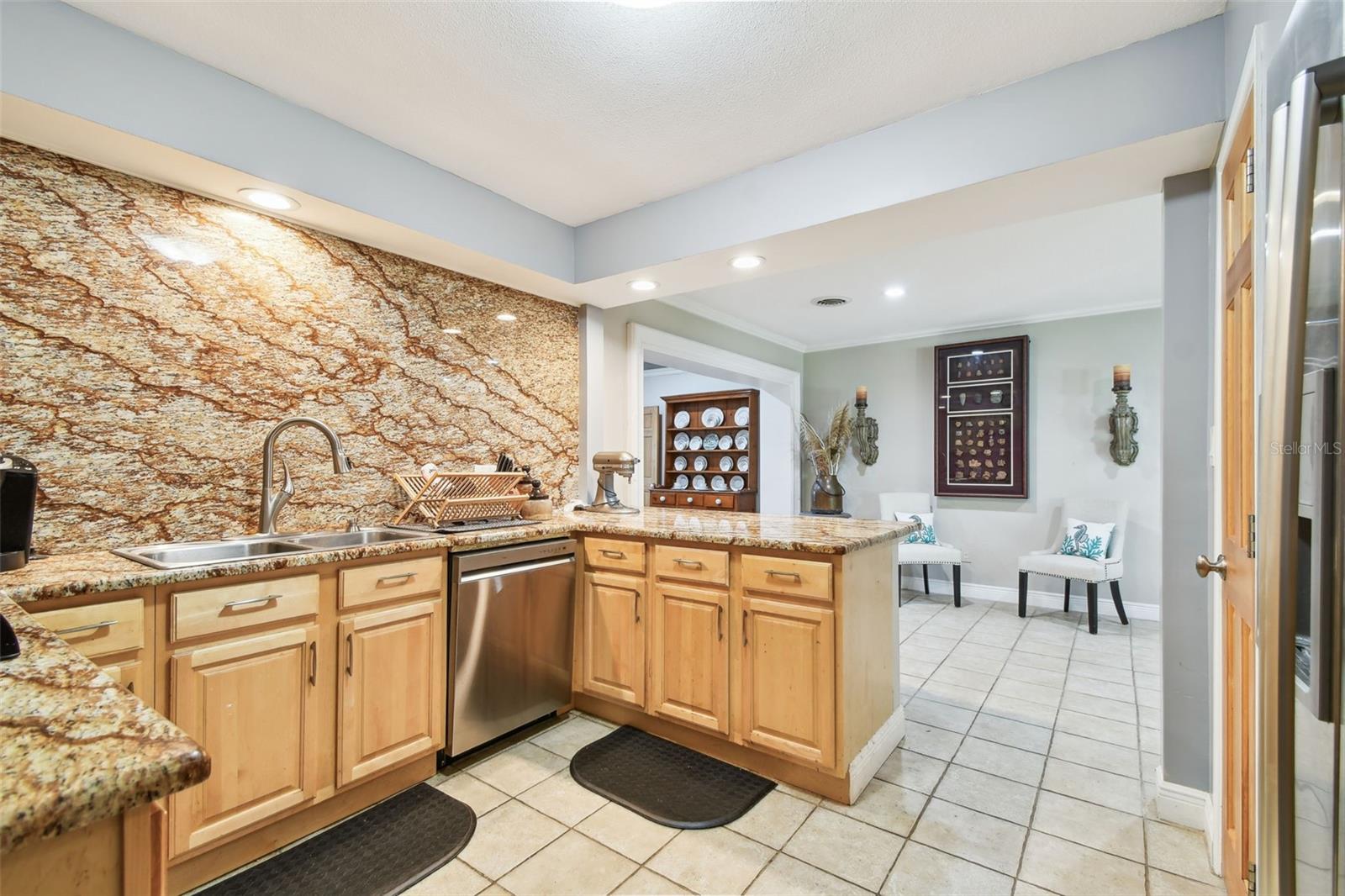 1020 CHARLES ST, CLEARWATER, FL, 33755