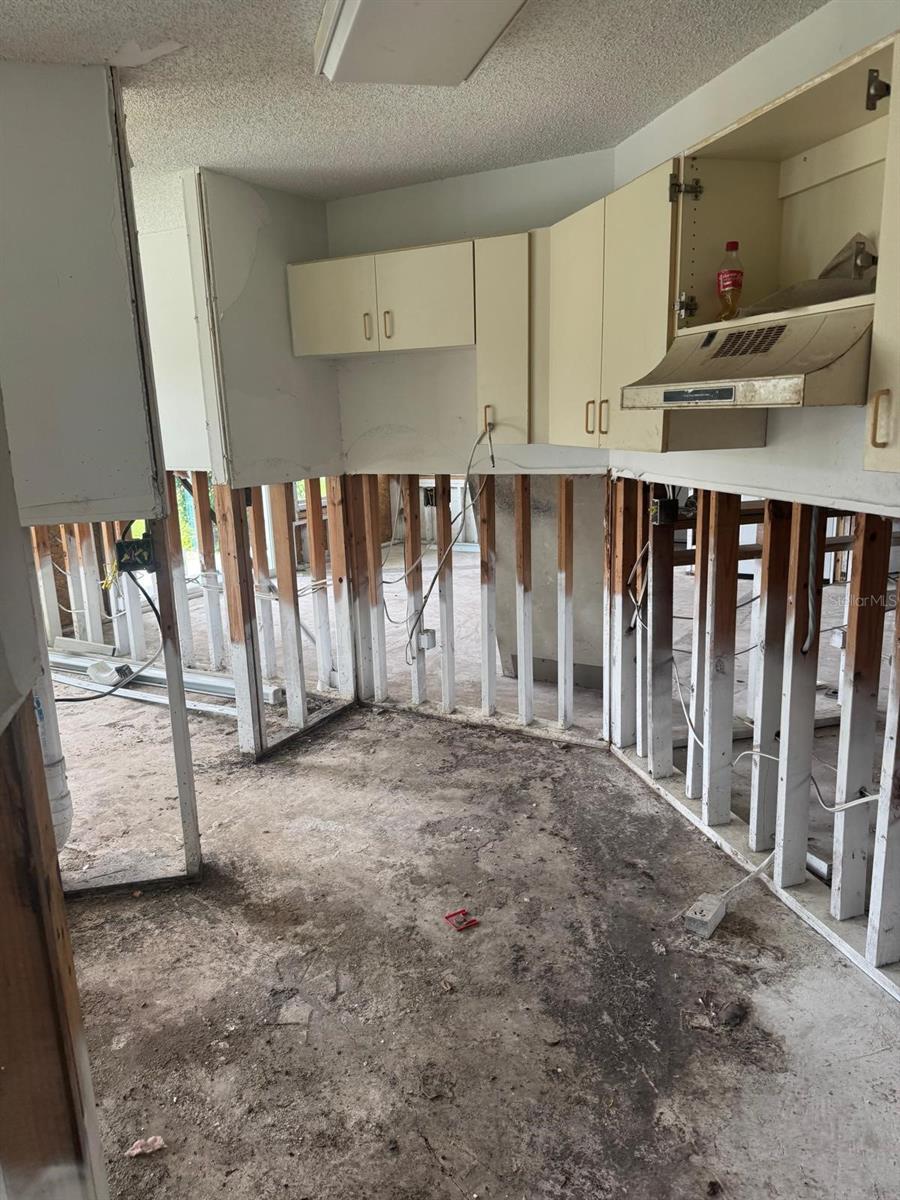 O6326255 Property Photo