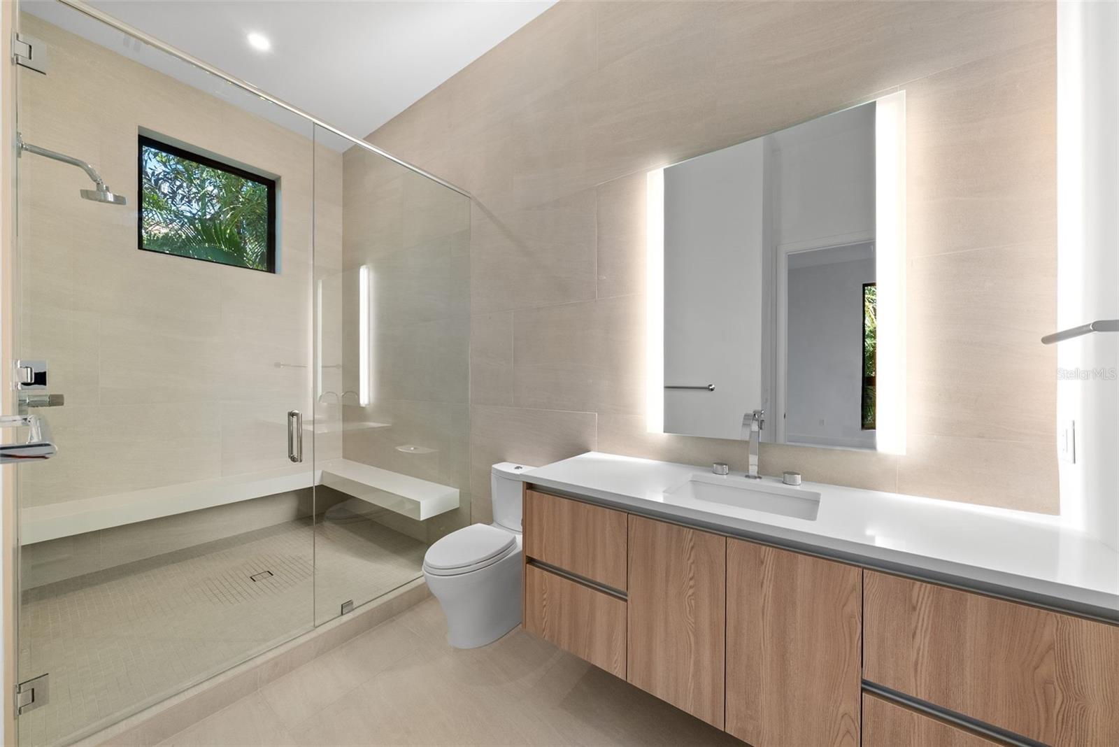 TB8406282 Property Photo