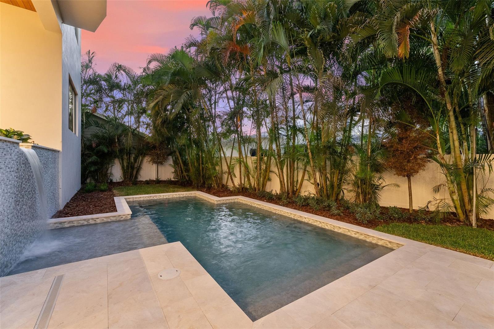 TB8406282 Property Photo