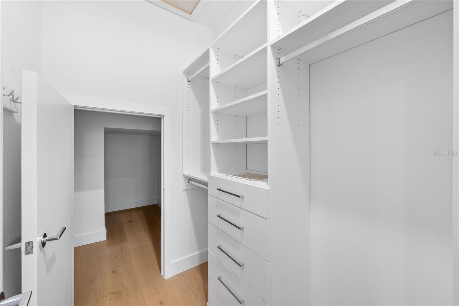 TB8406282 Property Photo