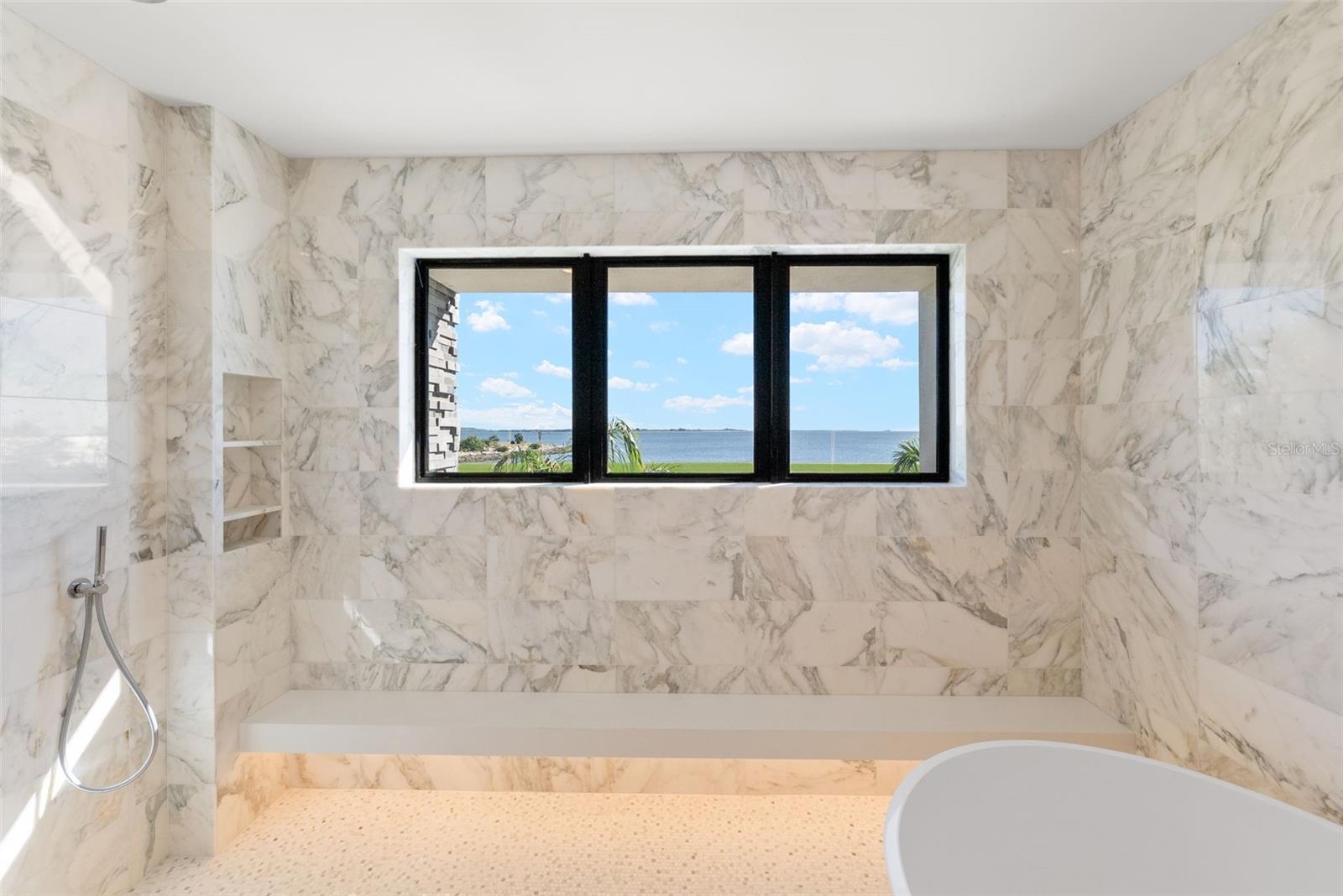 TB8406282 Property Photo