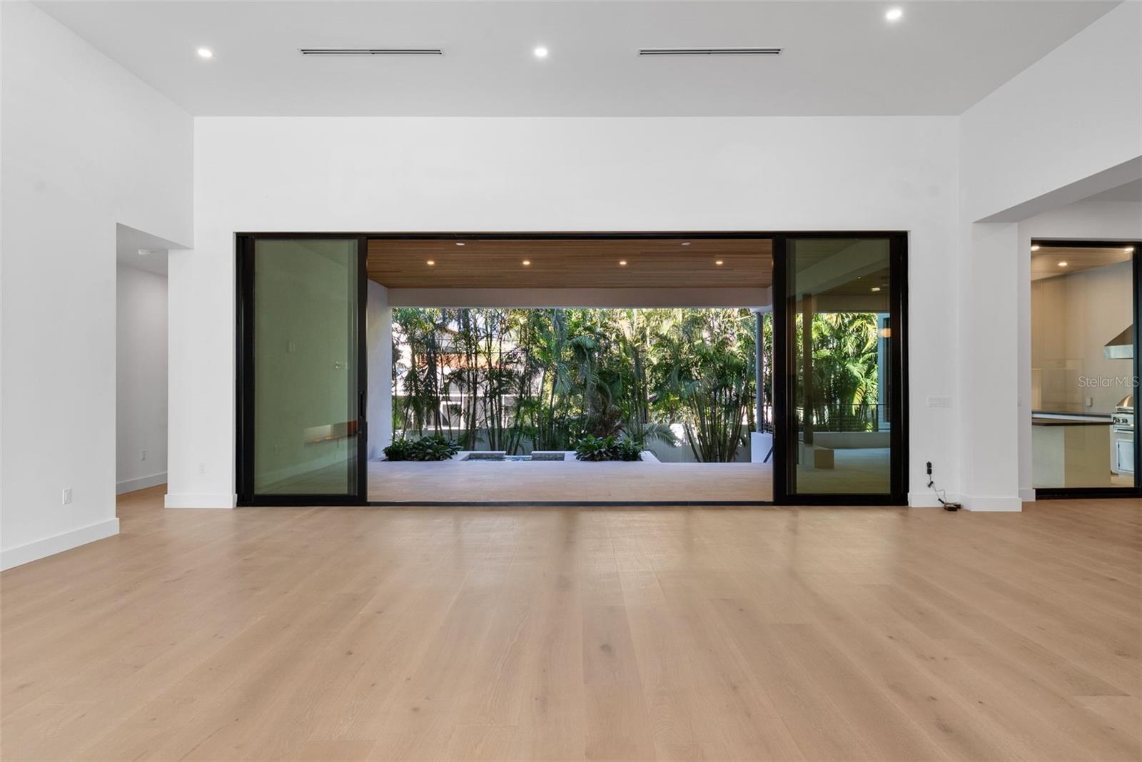 TB8406282 Property Photo