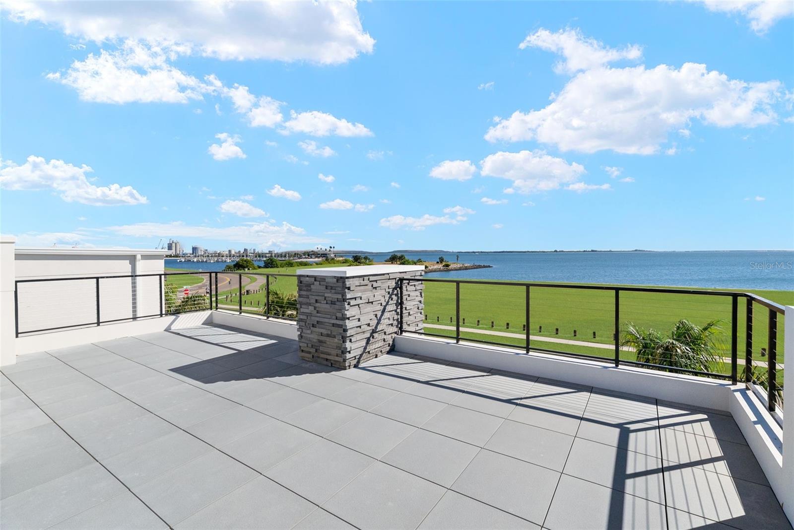 TB8406282 Property Photo