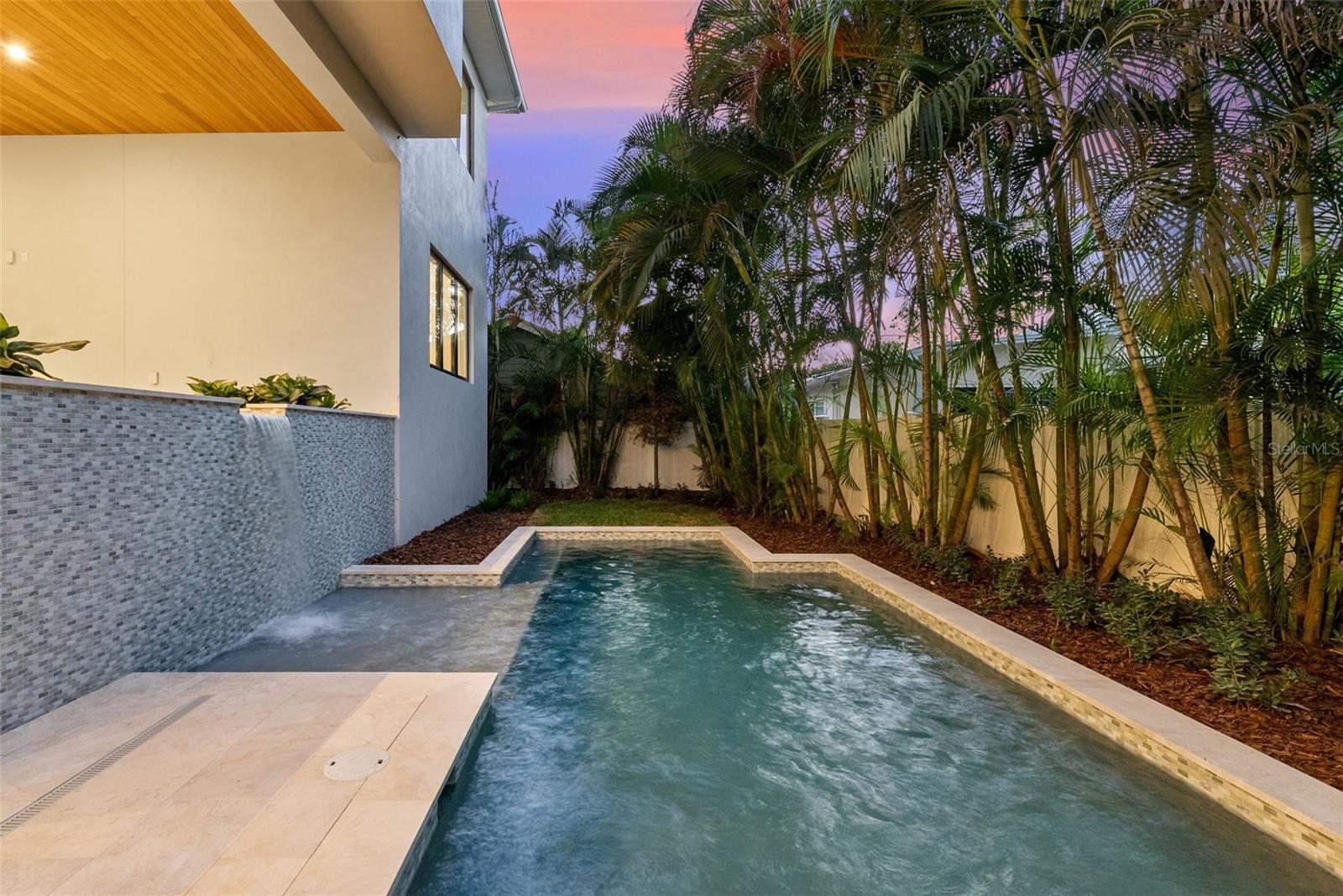 TB8406282 Property Photo