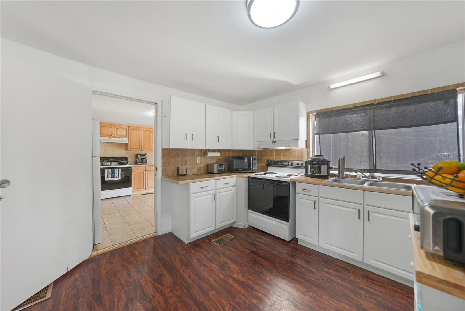 C7512298 Property Photo