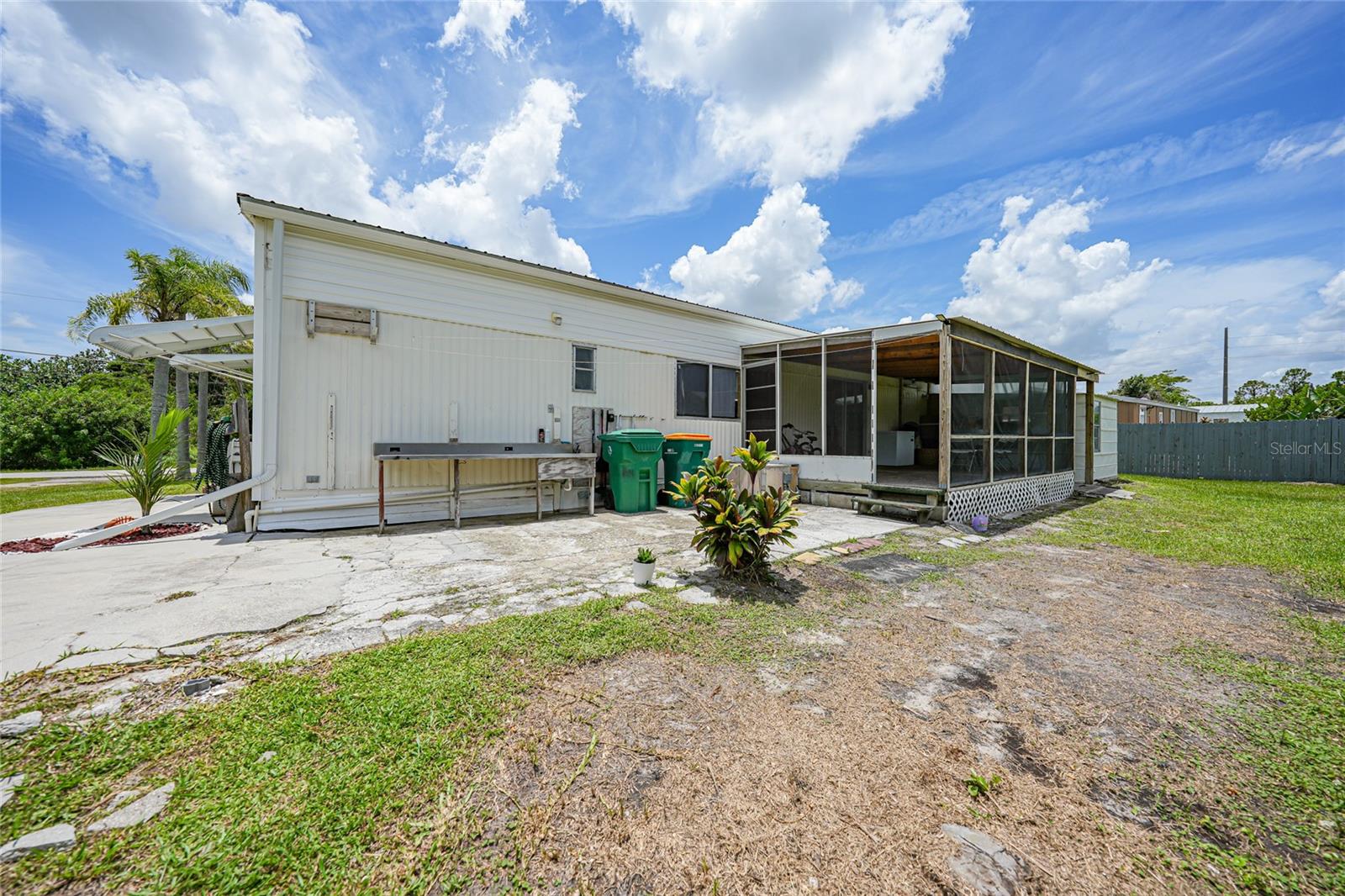 C7512298 Property Photo