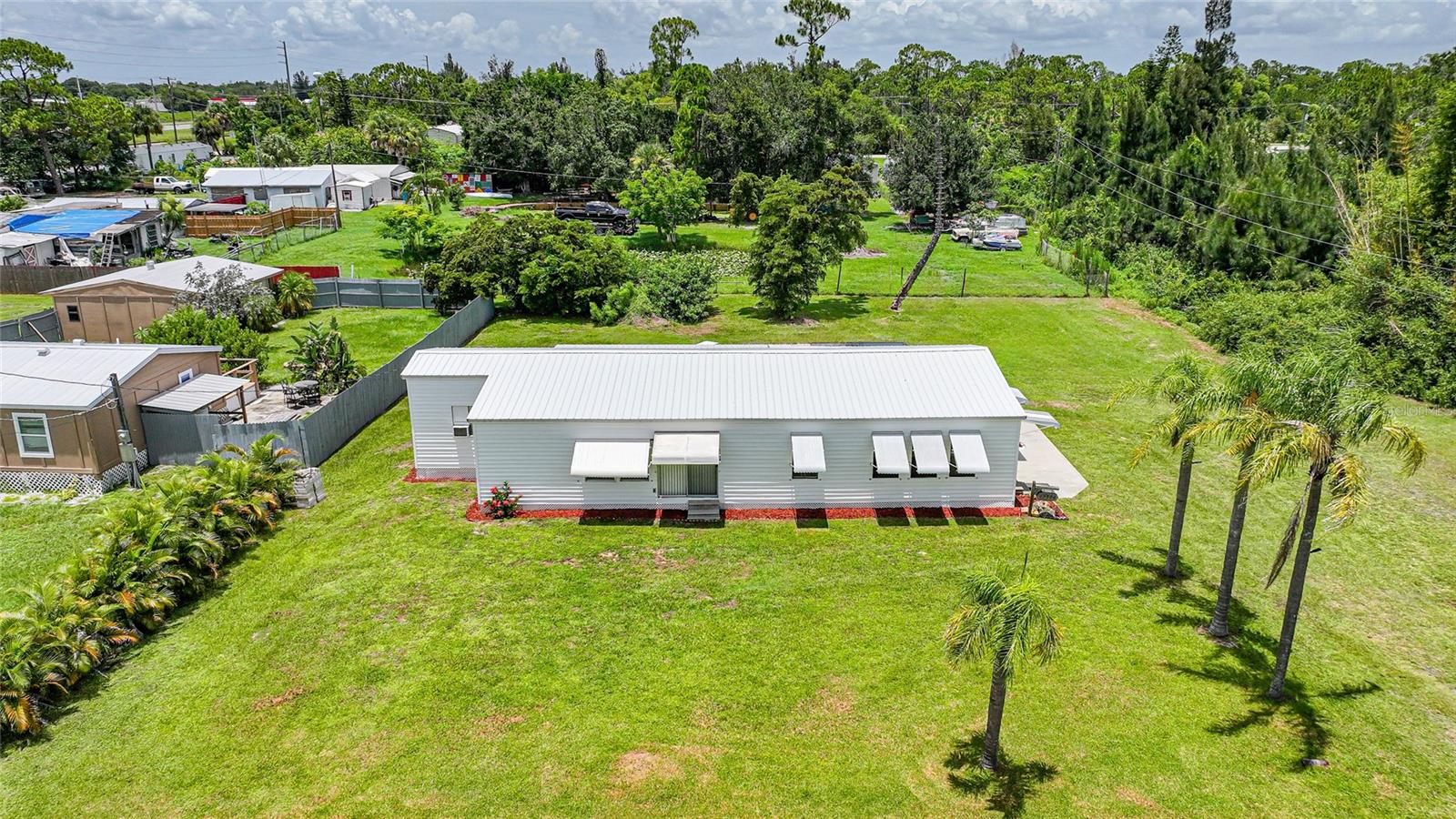 C7512298 Property Photo