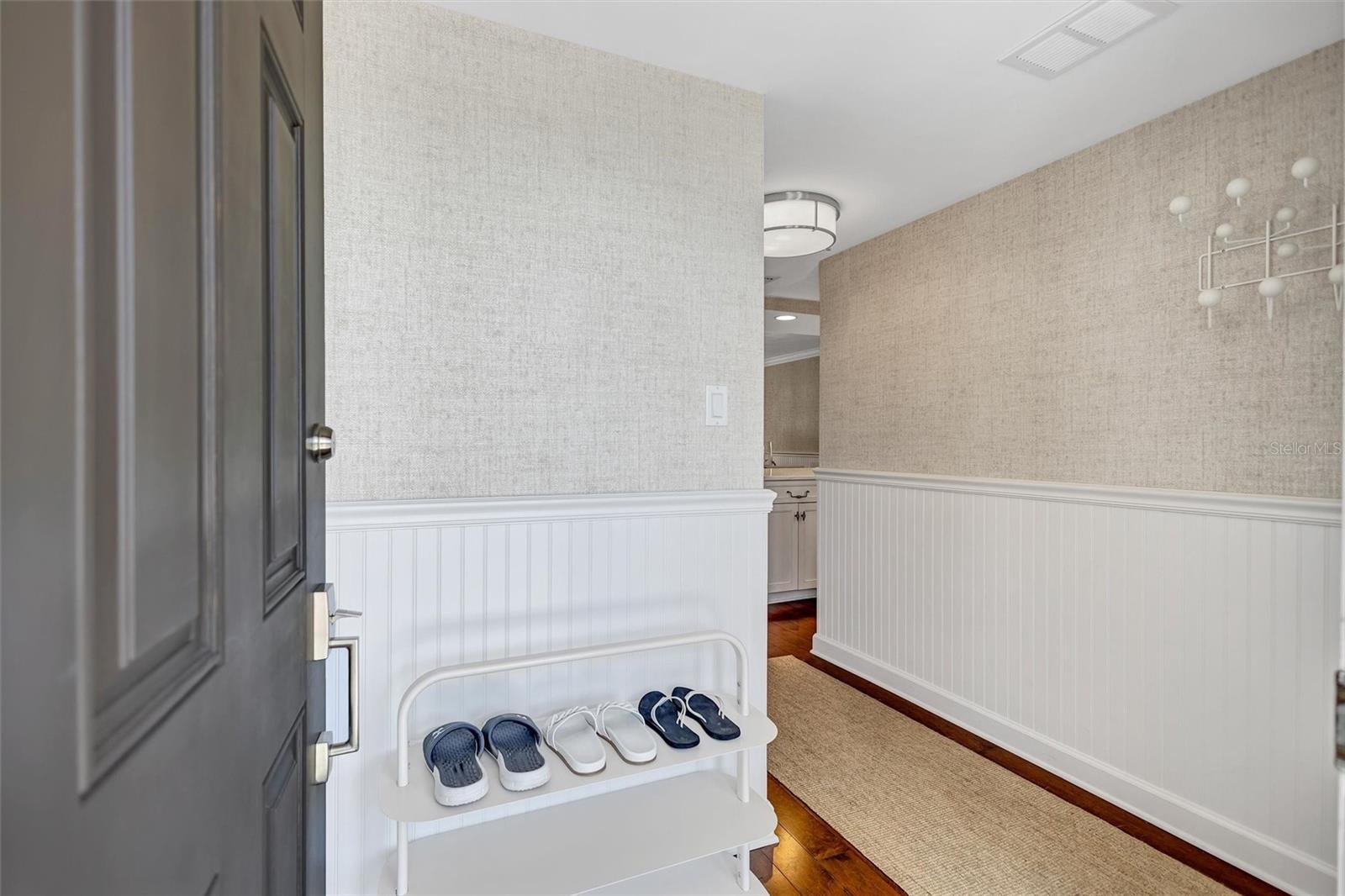 6480 MIDNIGHT PASS RD #211, SARASOTA, FL, 34242