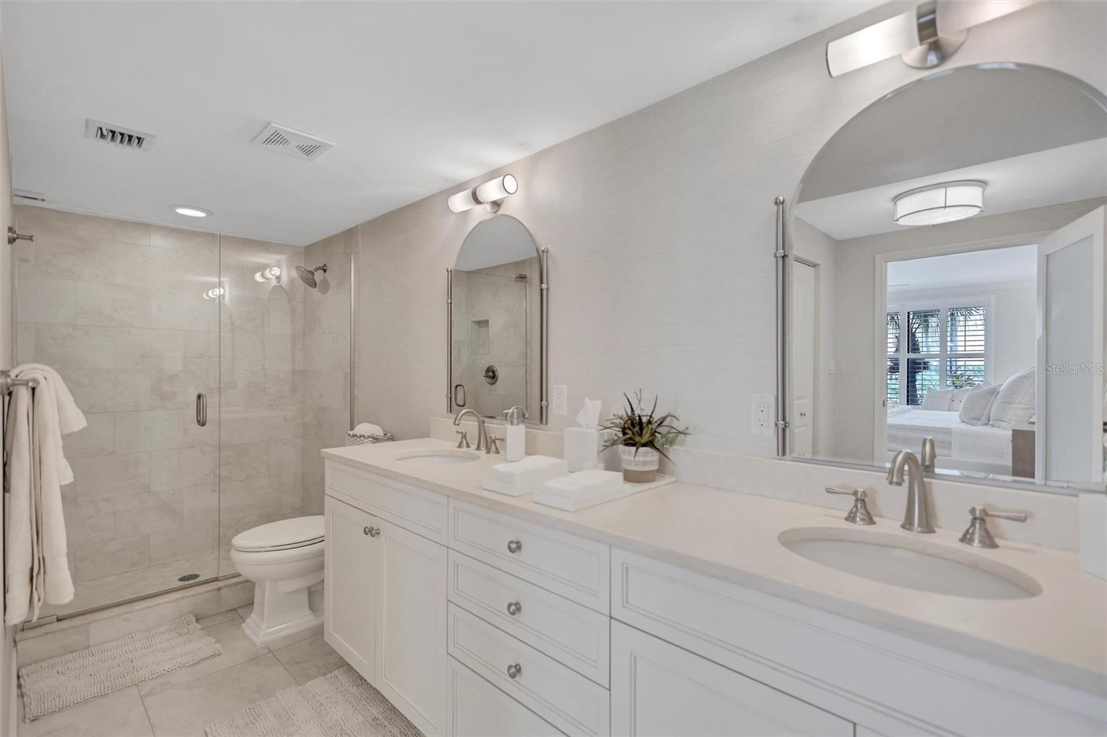 6480 MIDNIGHT PASS RD #211, SARASOTA, FL, 34242