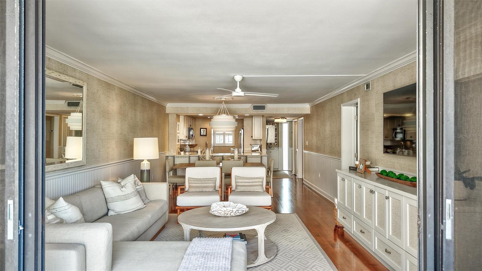 6480 MIDNIGHT PASS RD #211, SARASOTA, FL, 34242