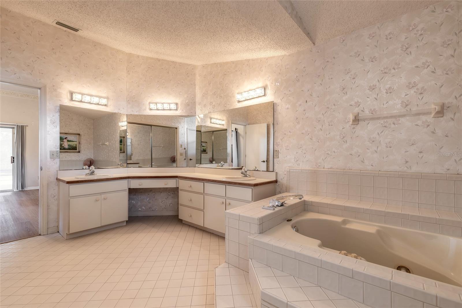 53 LAKE SUCCESS DR, PALM COAST, FL, 32137