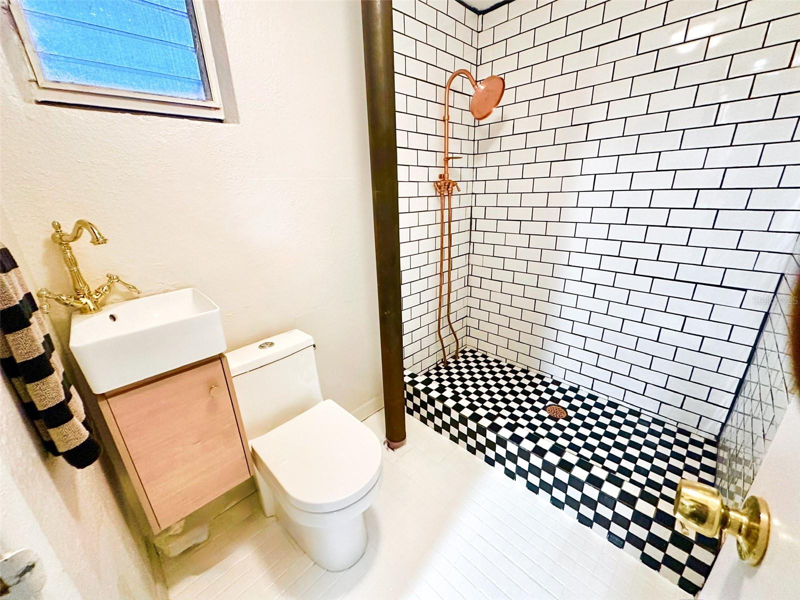 5039 DR MARTIN LUTHER KING JR ST N, ST PETERSBURG, FL, 33703