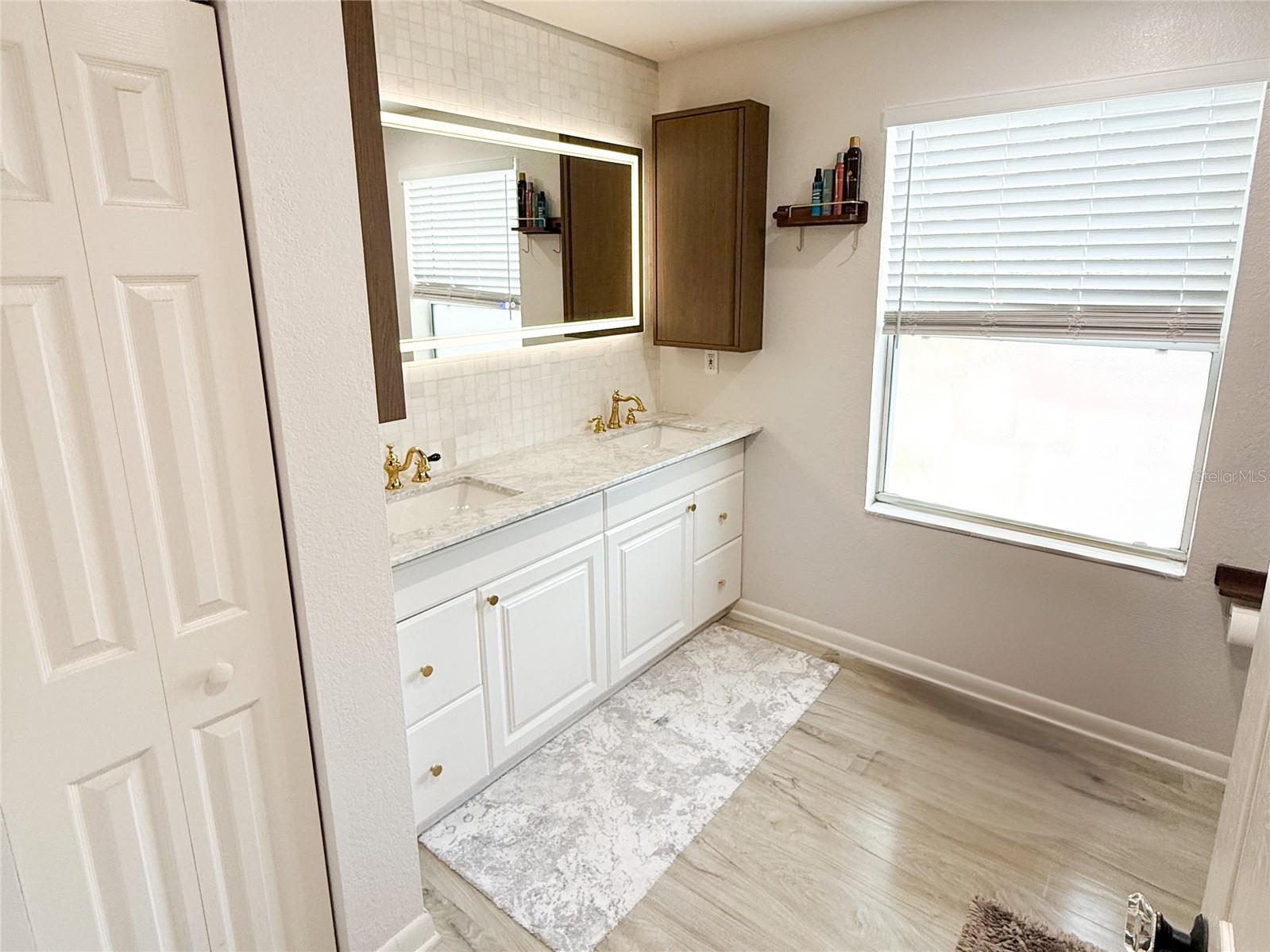 5039 DR MARTIN LUTHER KING JR ST N, ST PETERSBURG, FL, 33703