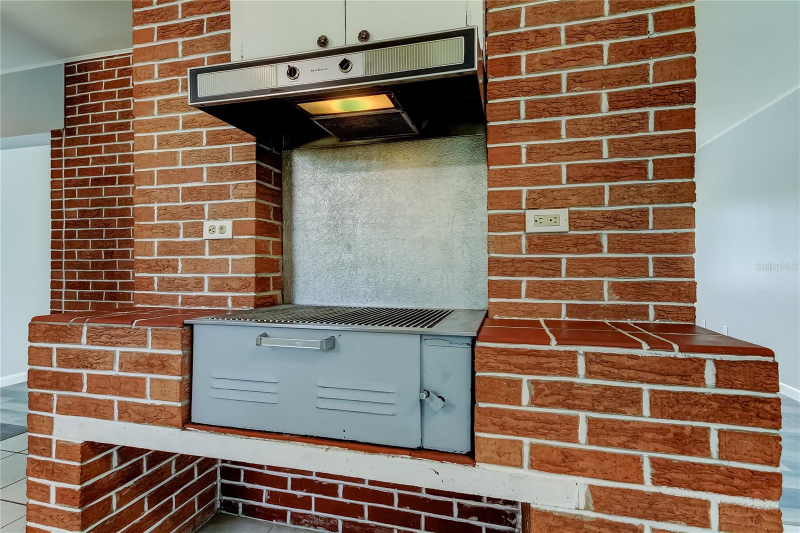 4412 CARLYLE RD, TAMPA, FL, 33615