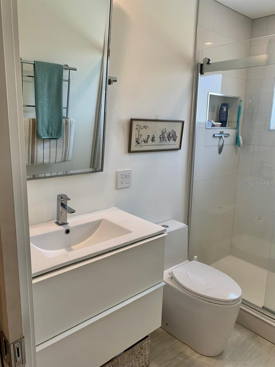 125 5TH AVE NE #240, ST PETERSBURG, FL, 33701