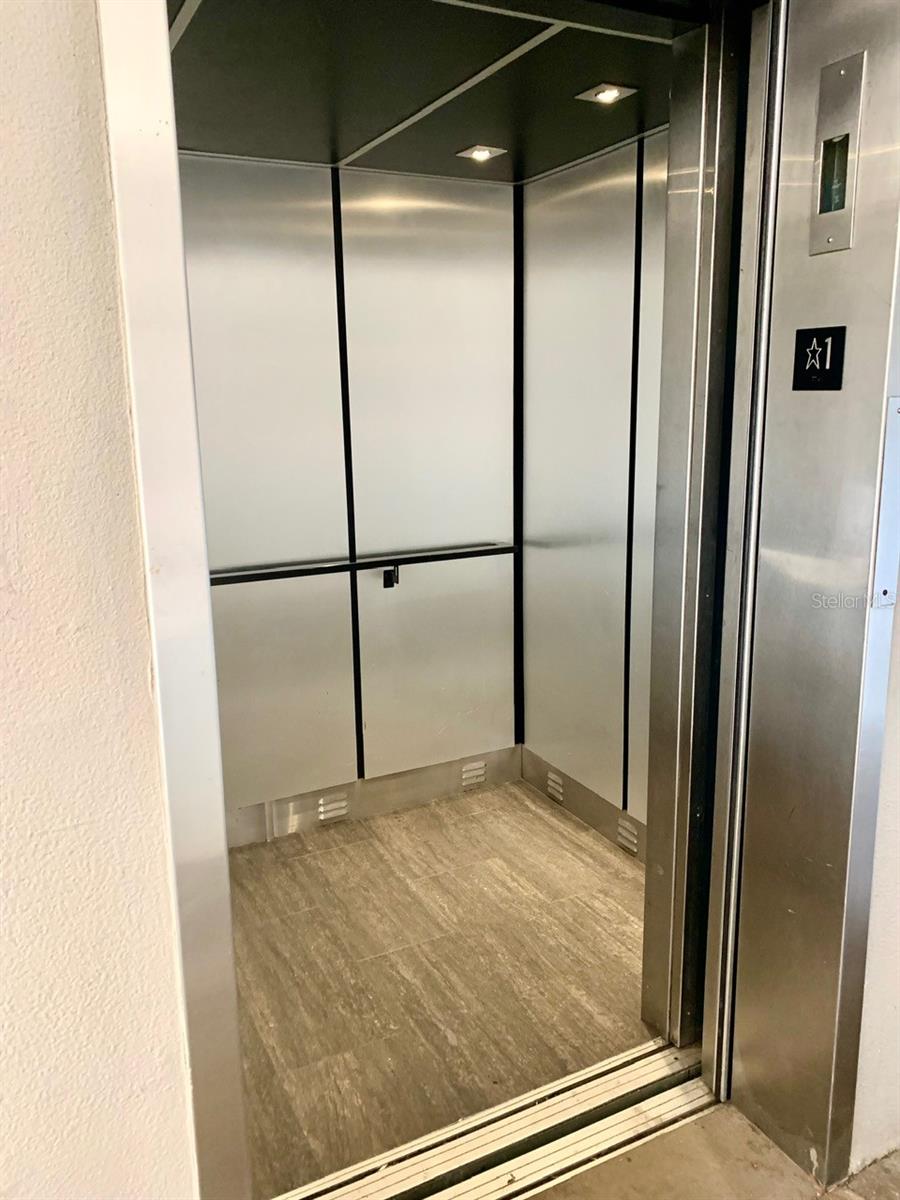 125 5TH AVE NE #240, ST PETERSBURG, FL, 33701