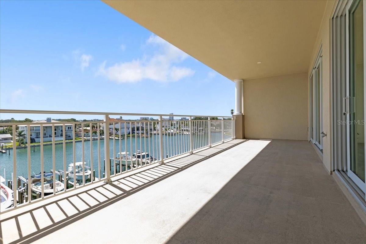 125 ISLAND WAY #403, CLEARWATER, FL, 33767